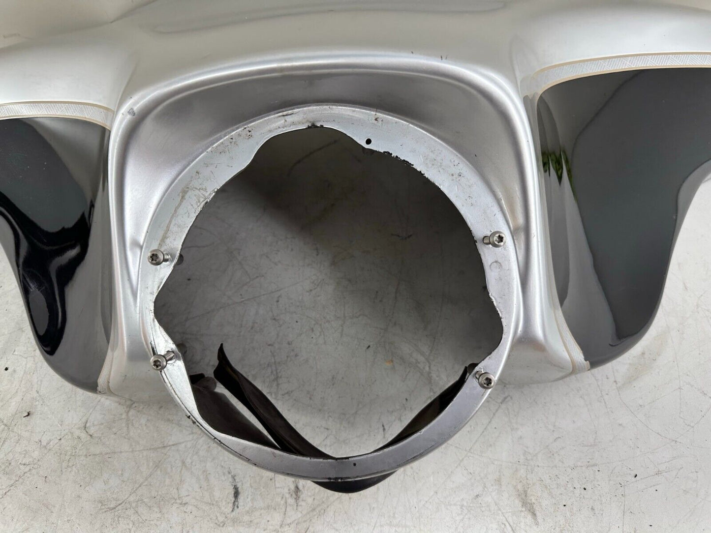 2003 HARLEY FLH ELECTRA GLIDE 100TH ANNIVERSARY Batwing Upper Main Fairing Cowl