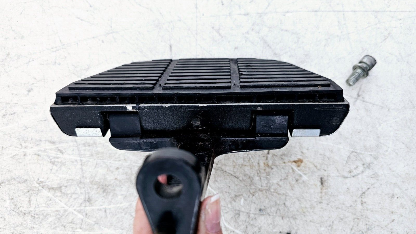 2002 HARLEY ELECTRA GLIDE Passenger Floorboards Foot Rest