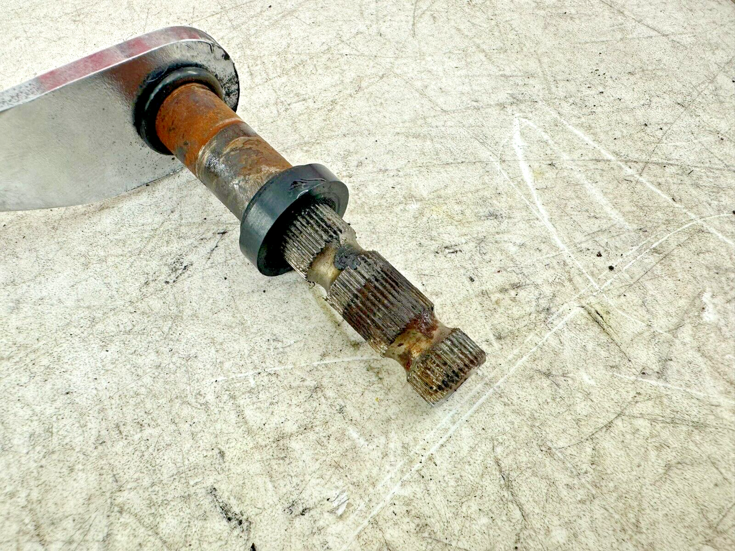 2006 HARLEY SOFTAIL DELUXE OEM HD Heal Toe Shifter Shift Shaft + Linkage