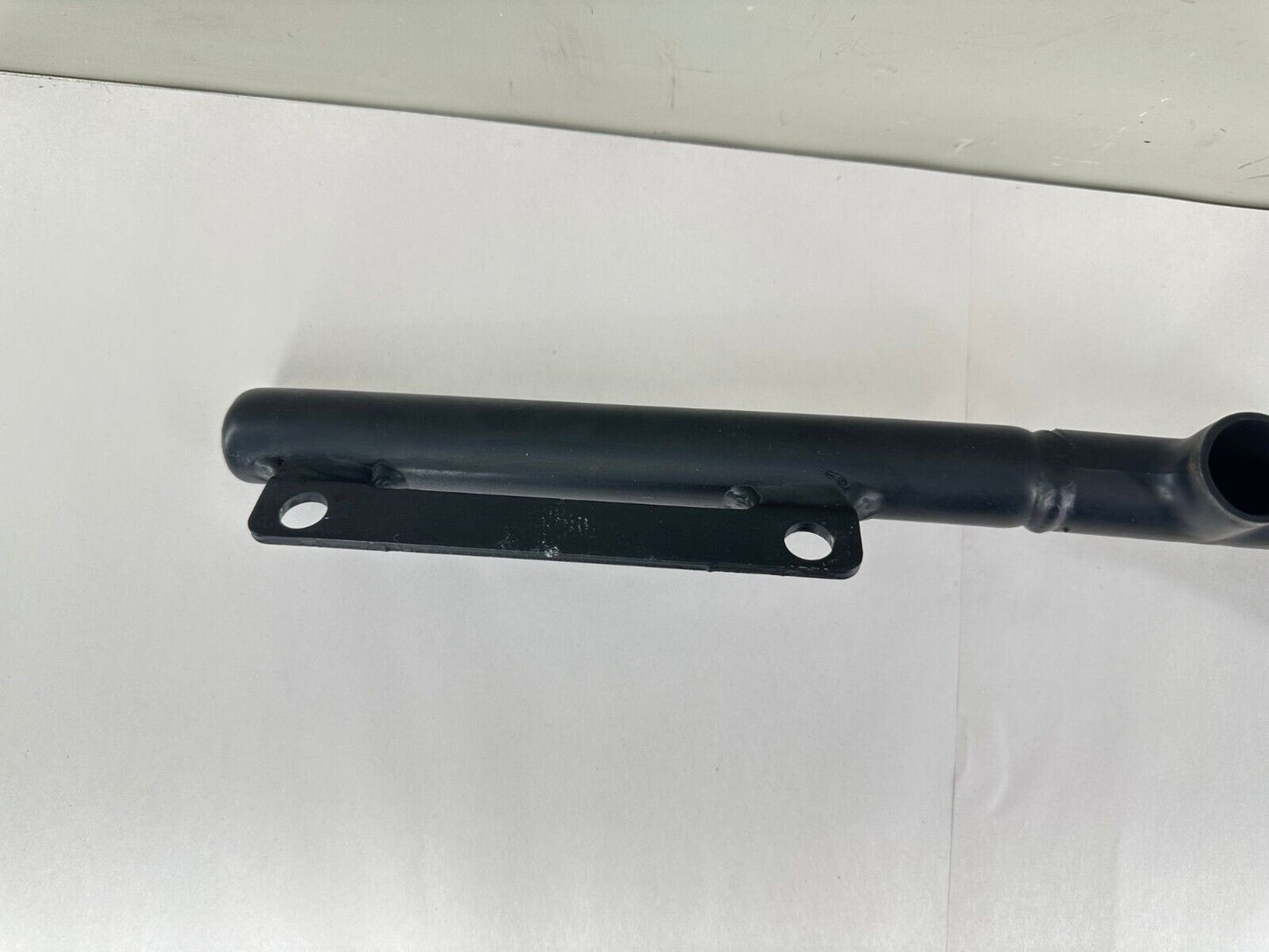 2012 HARLEY SPORTSTER CUSTOM Exhaust Muffler Hanger Cross Over Mount