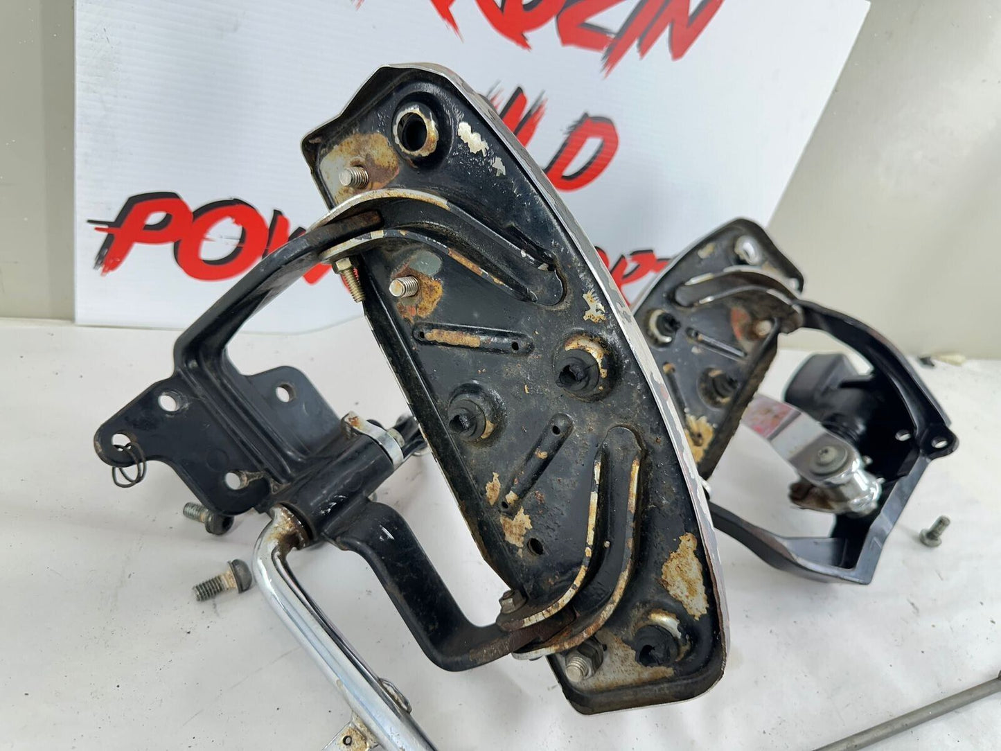 2001 HARLEY SOFTAIL OEM Floorboards Shift Lever Brake Pedal