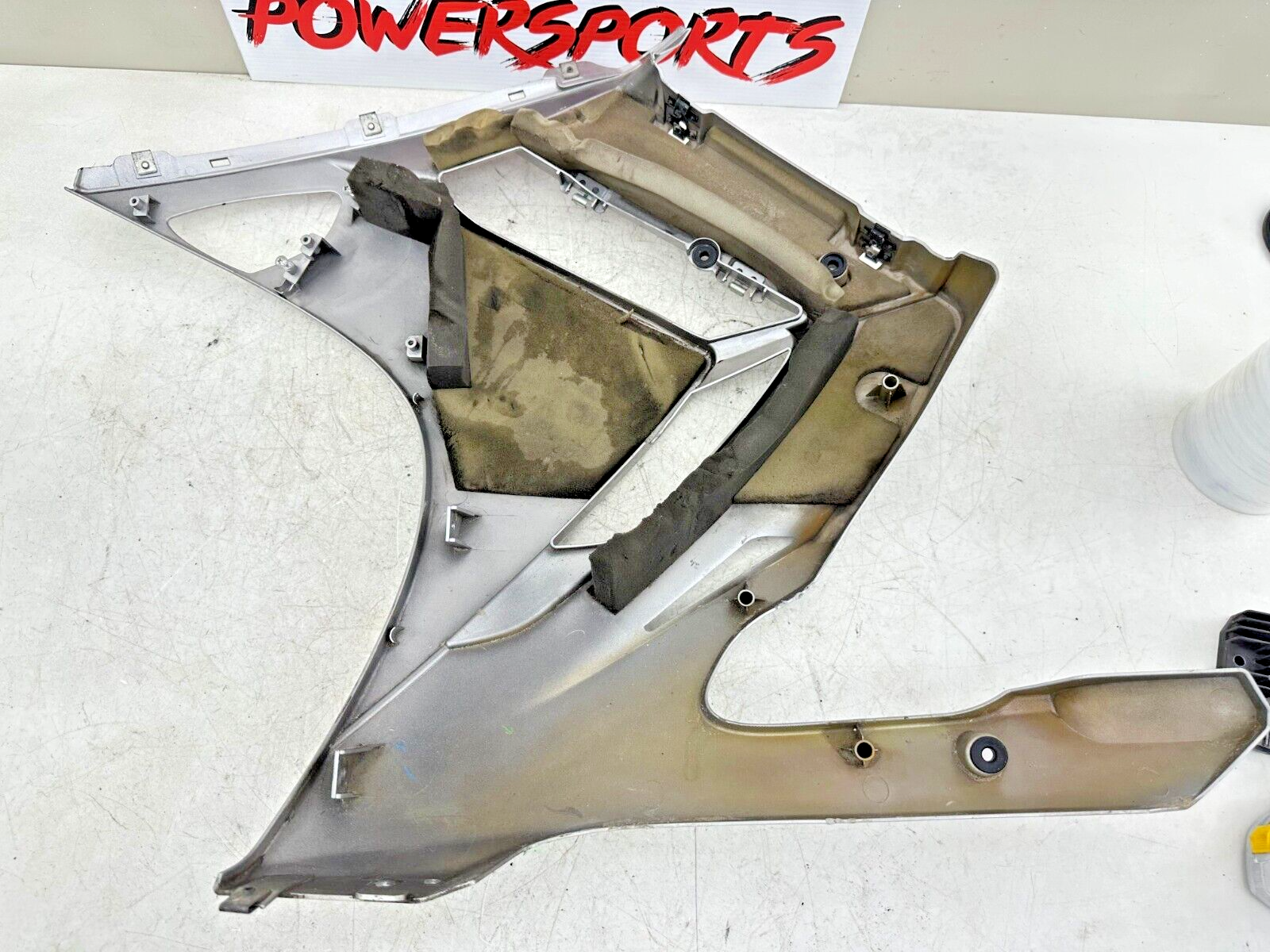 06-12 YAMAHA FJR 1300 Right Side Fairing Cowl Panel Cover