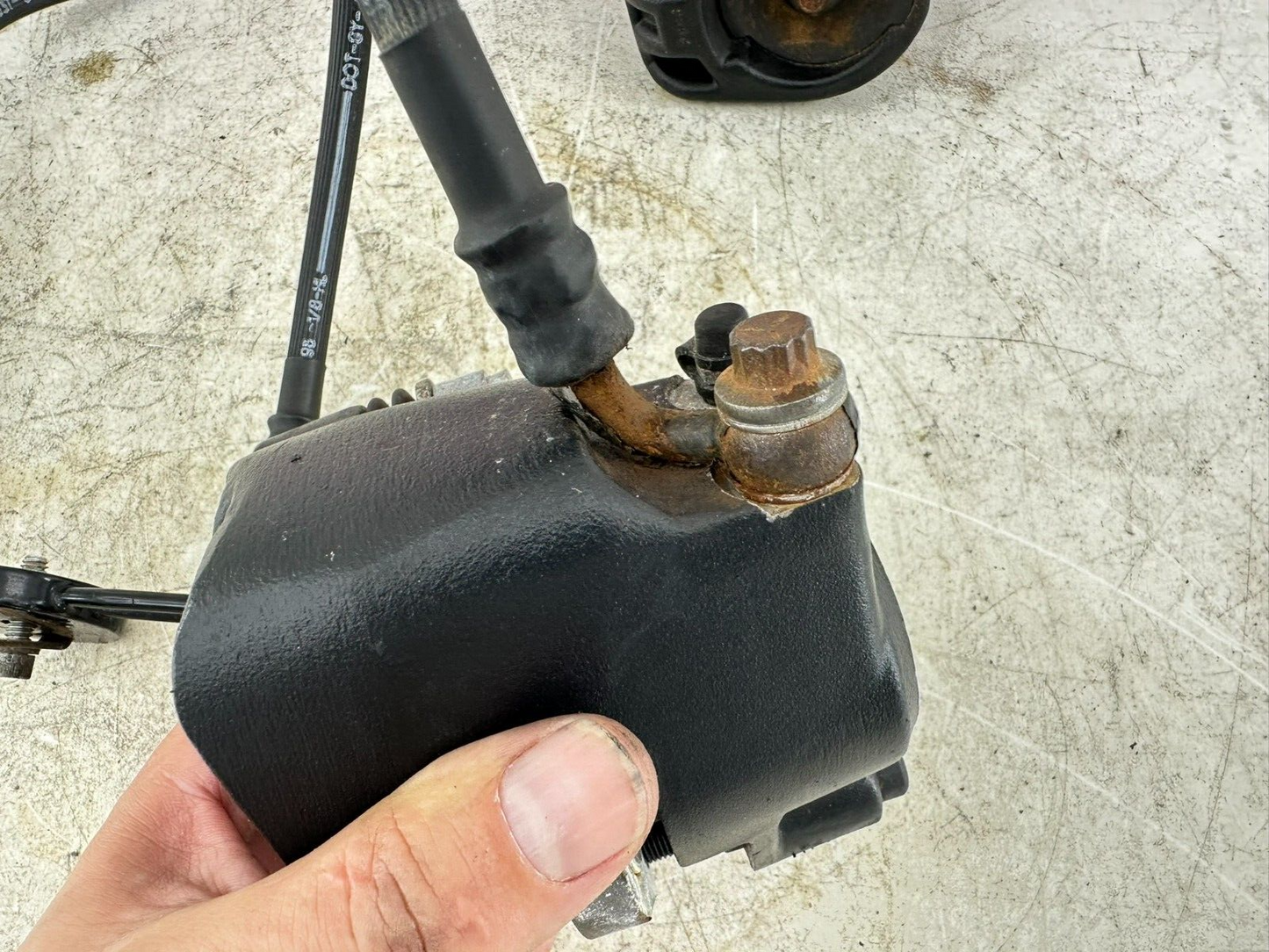 1997 HARLEY DYNA 99 Down Dual Caliper Hose + 11/16 Master Cylinder
