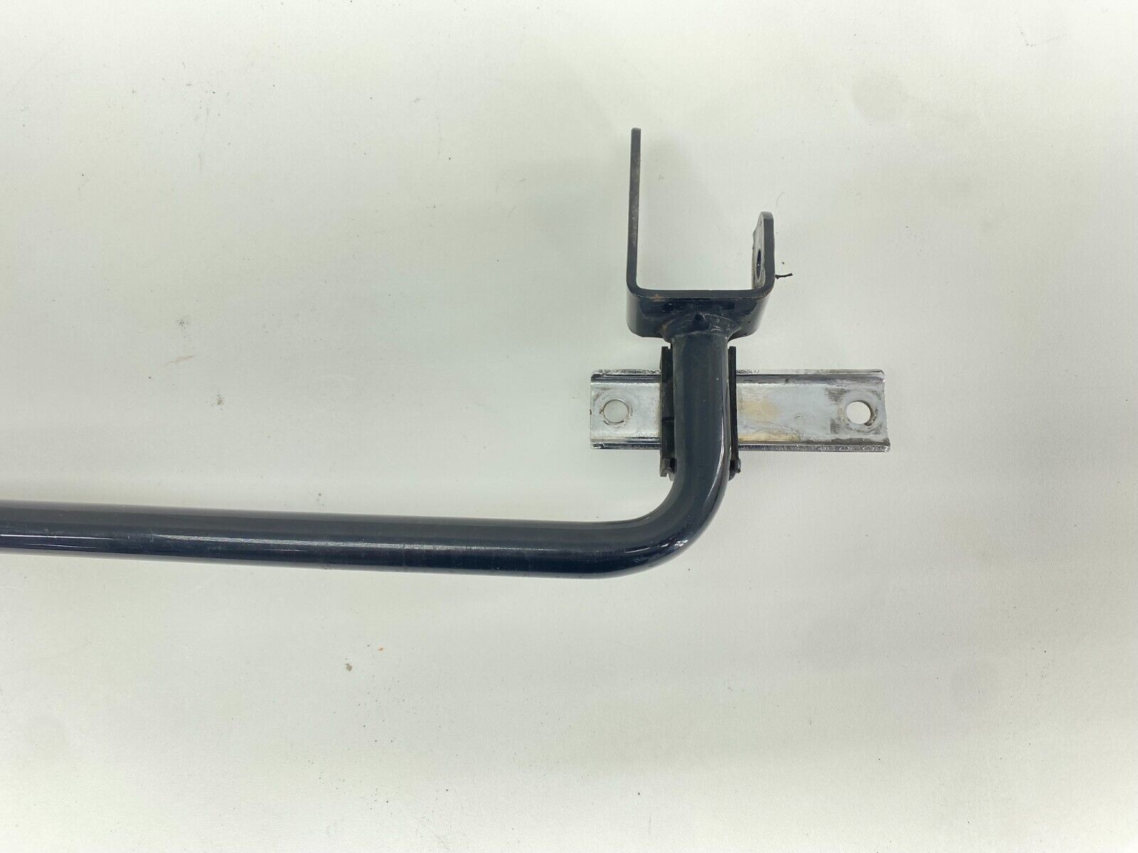 2014 Harley Davidson Electra Glide Left Side Saddlebag Guard Muffler Hanger