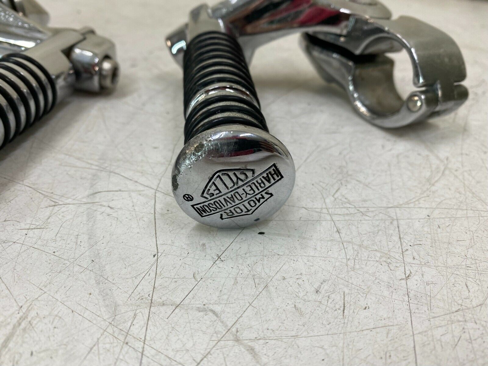 2012 Harley Davidson Softail Highway Crash Guard Foot Pegs Rest