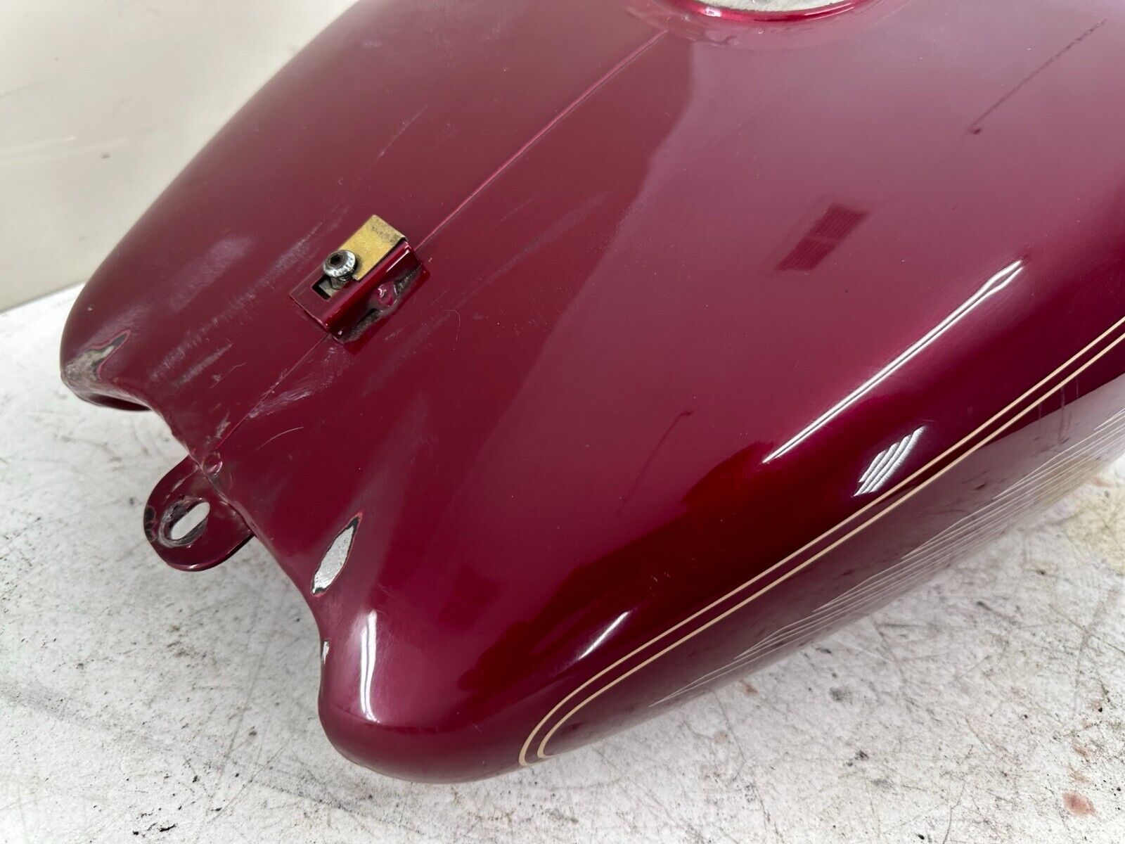 2004 HARLEY FLH ELECTRA GLIDE Gas Tank Red OEM HD