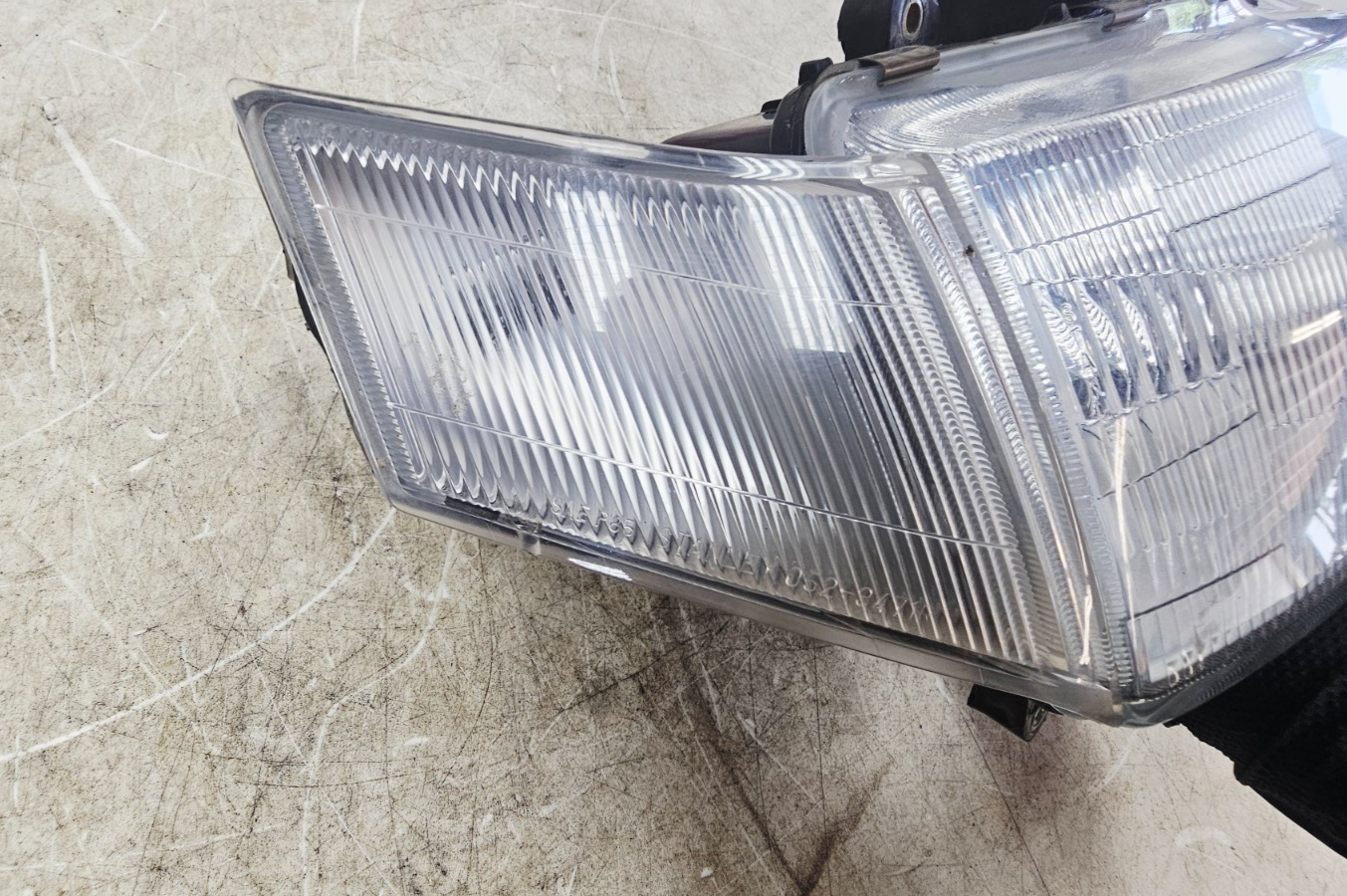 1995 HONDA GOLDWING GL1500 Headlight Head Light Lamp