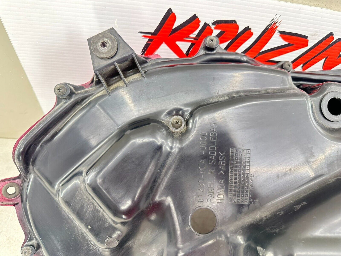 2004 Honda Goldwing GL1800 Right Inner Saddlebag Housing Case Panel
