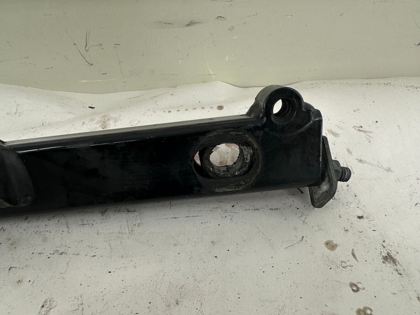 2000 HARLEY FLH ELECTRA GLIDE Swingarm + Bushings + Axle + Trans Bolt
