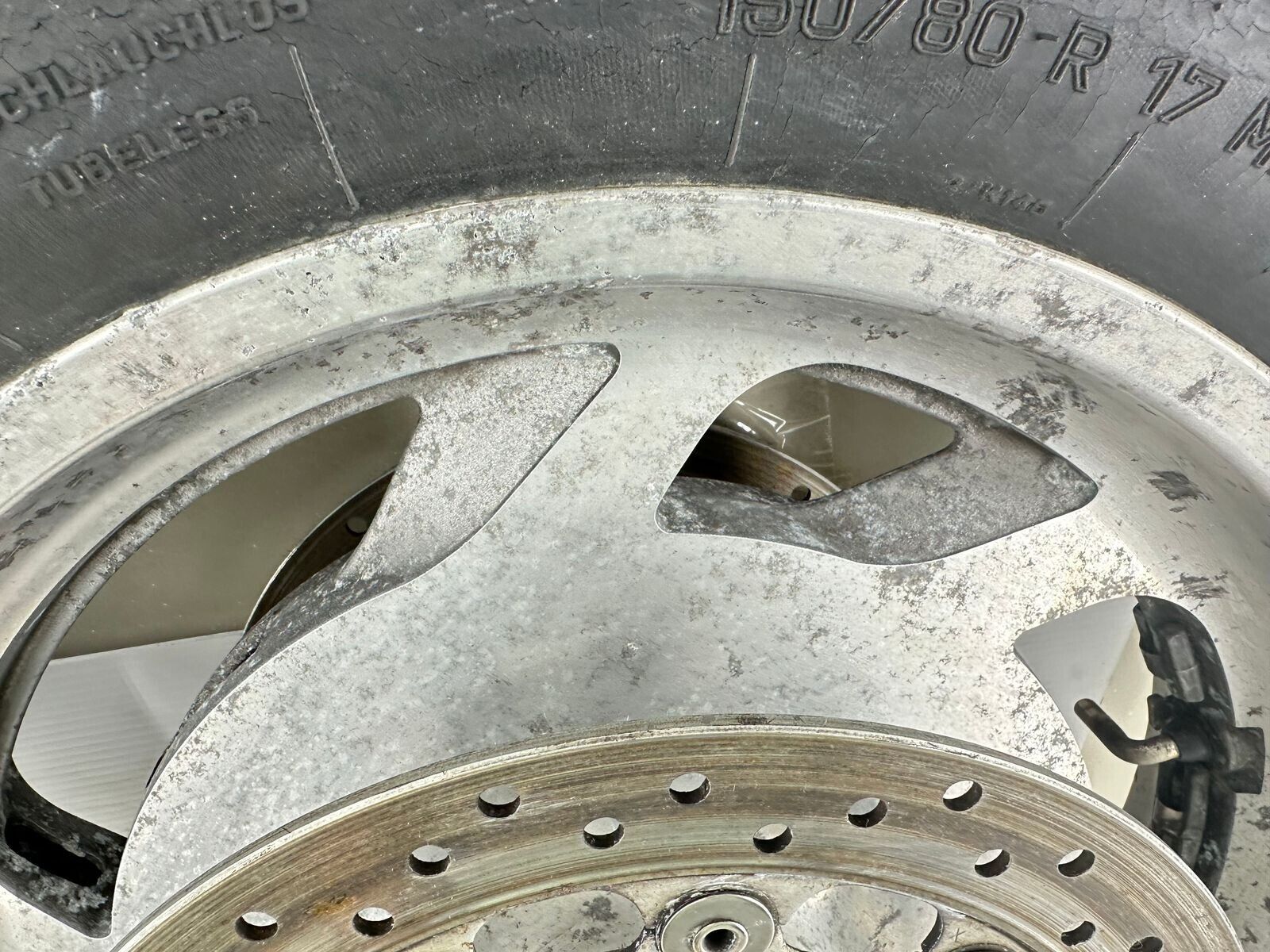 1998 HONDA VALKYRIE INTERSTATE Front Wheel Rim Mag 17"