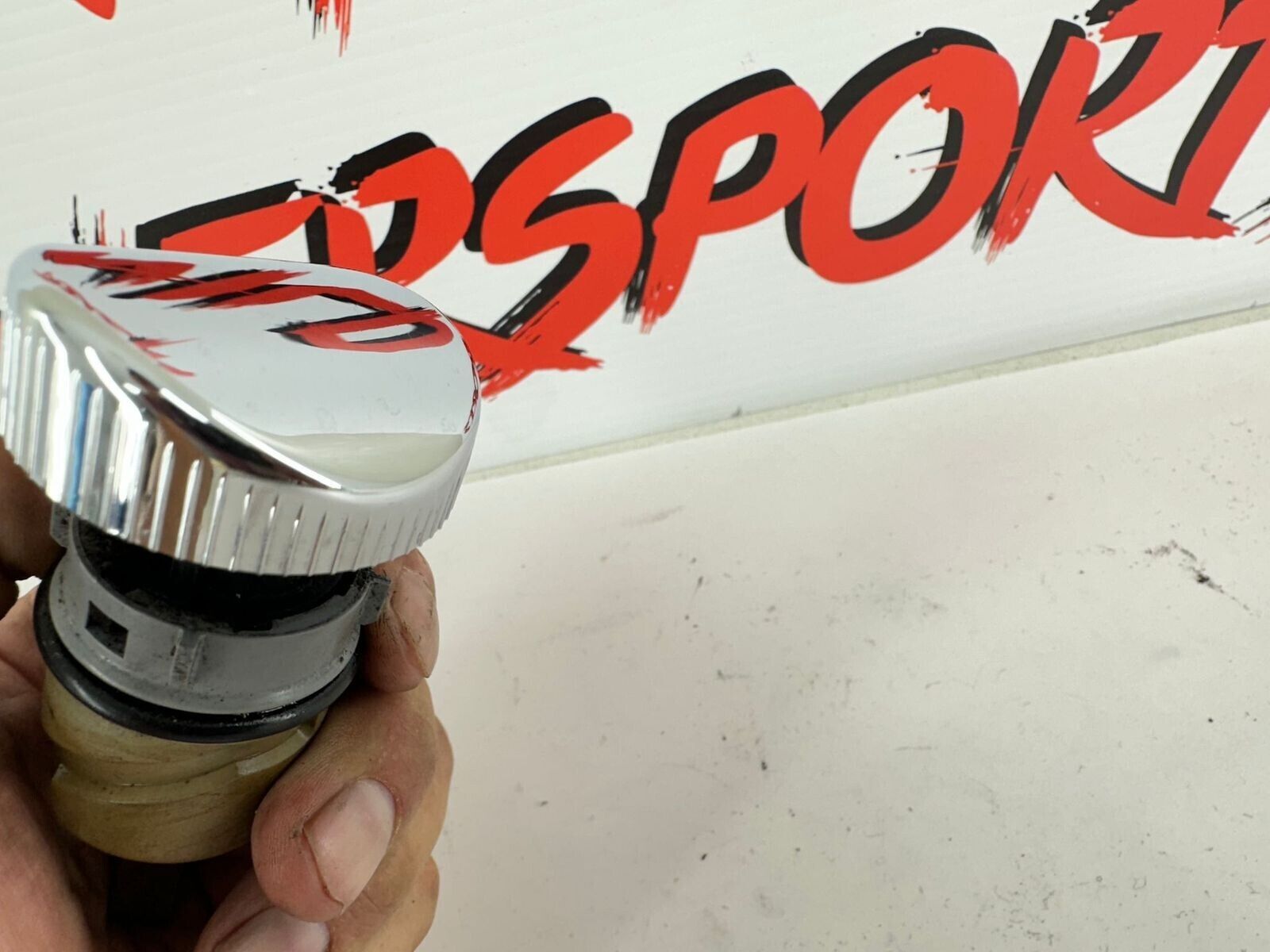 2007 HARLEY SPORTSTER CUSTOM Oil Tank Dipstick Cap