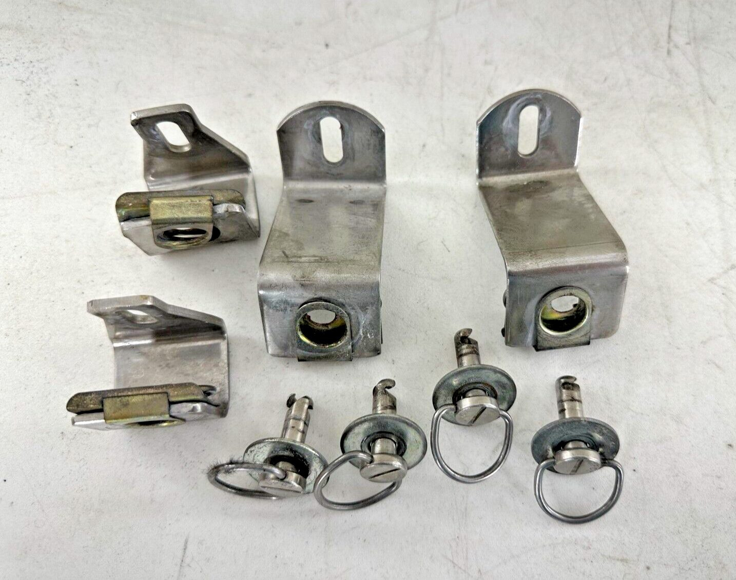 2005 HARLEY FLH ROADKING Saddlebag Quick Release Mounting Docking Hardware