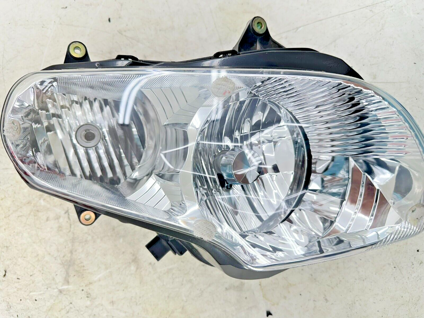 2004 Honda Goldwing GL1800 Right Headlight Housing W/ Bulbs