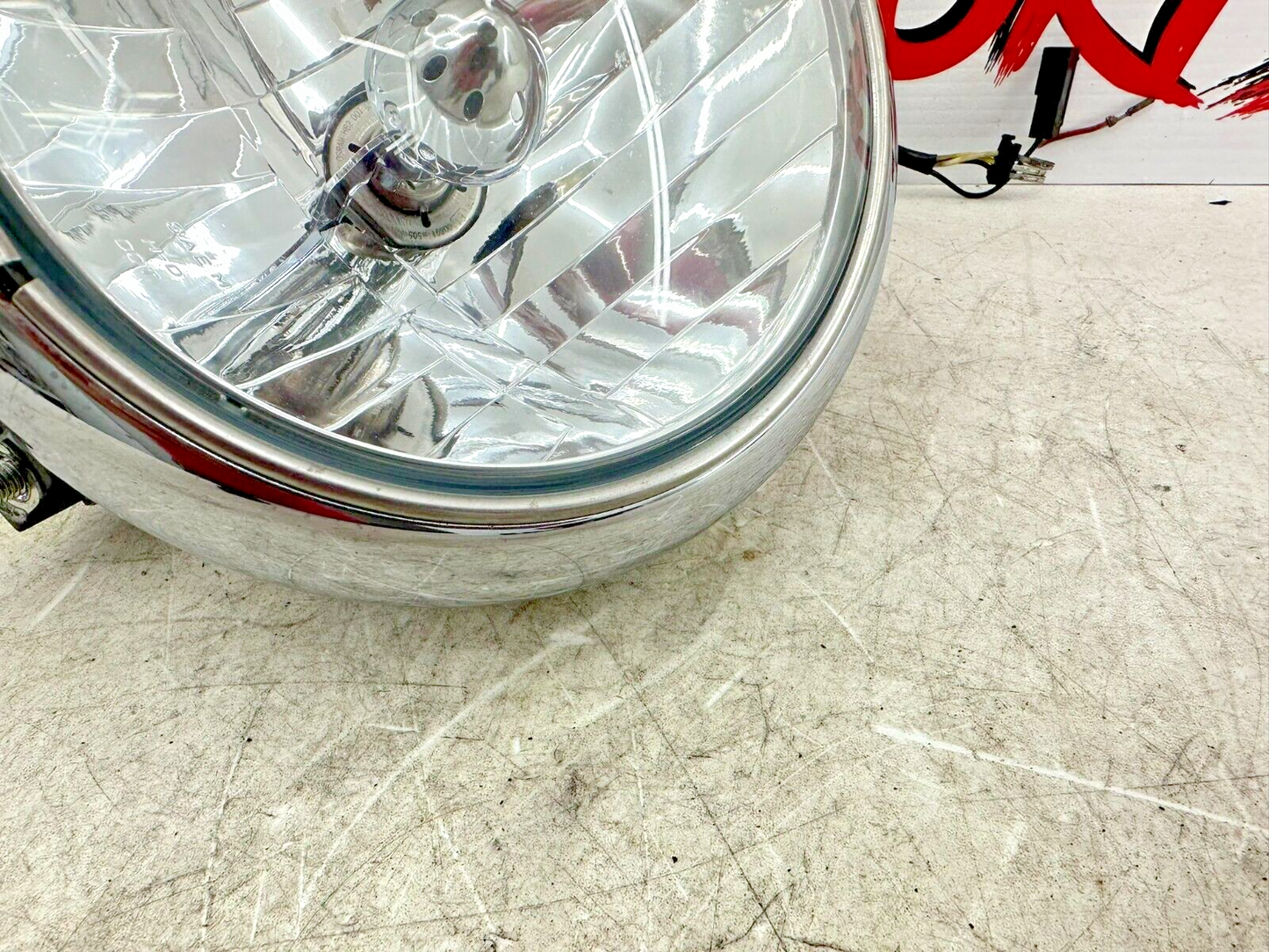 2006 HARLEY SOFTAIL DELUXE OEM HD Headlight Bucket Bulb Trim Ring