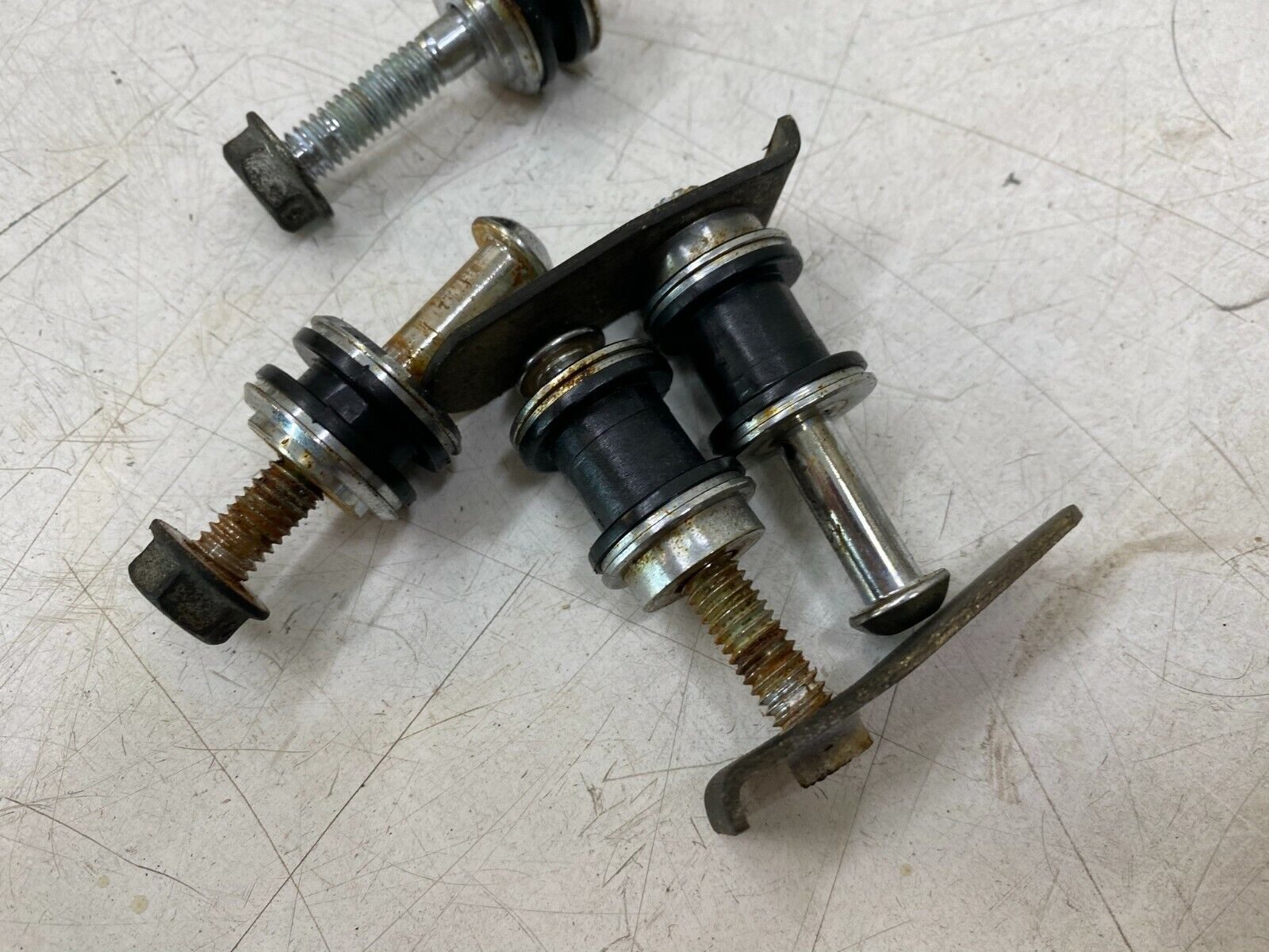 2006 HARLEY DAVIDSON SPORTSTER Passenger Backrest Docking Hardware OEM HD