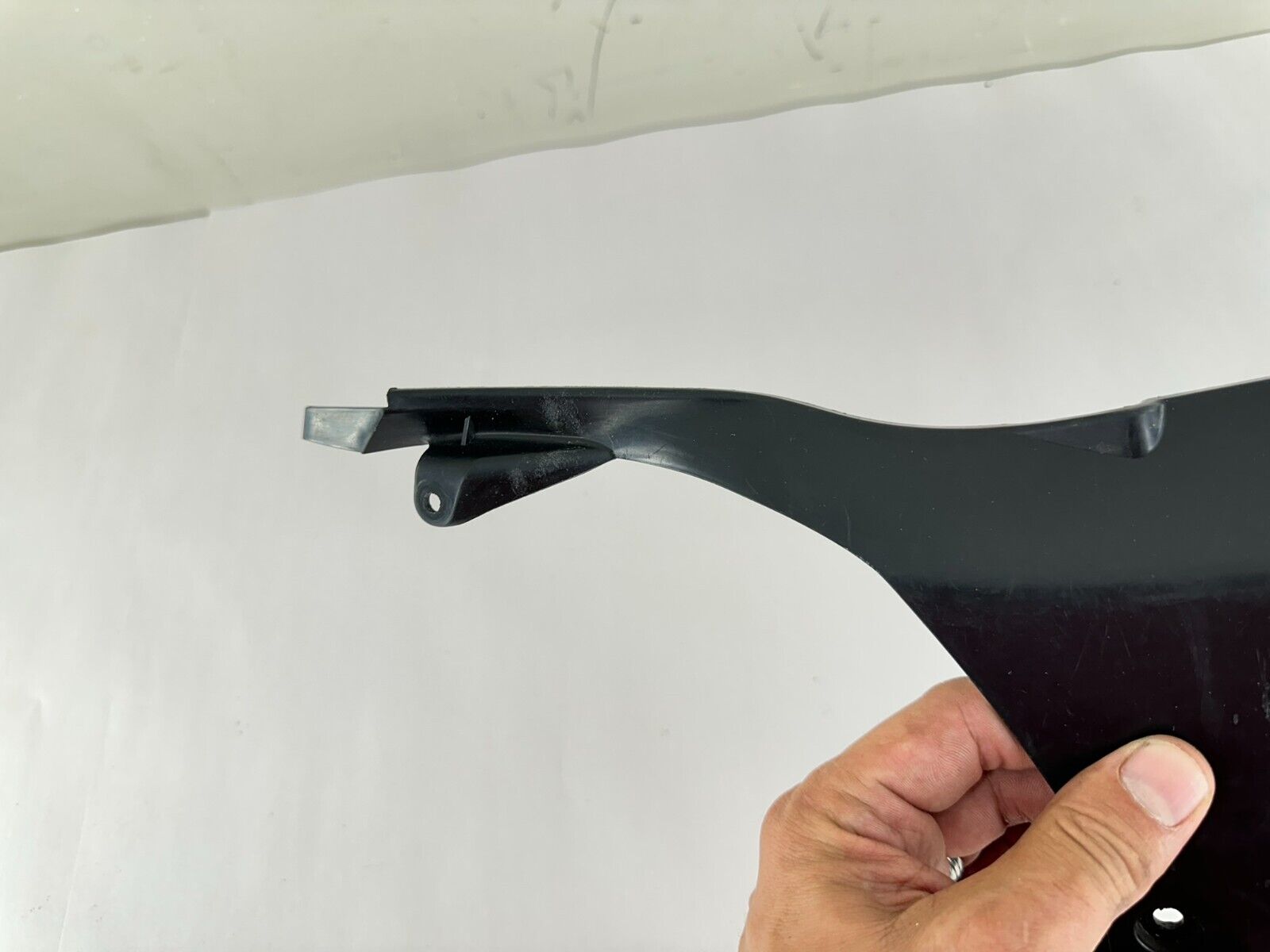 2001-2010 Honda Goldwing GL1800 1800 Rear Trunk LID Luggage Catch Cover
