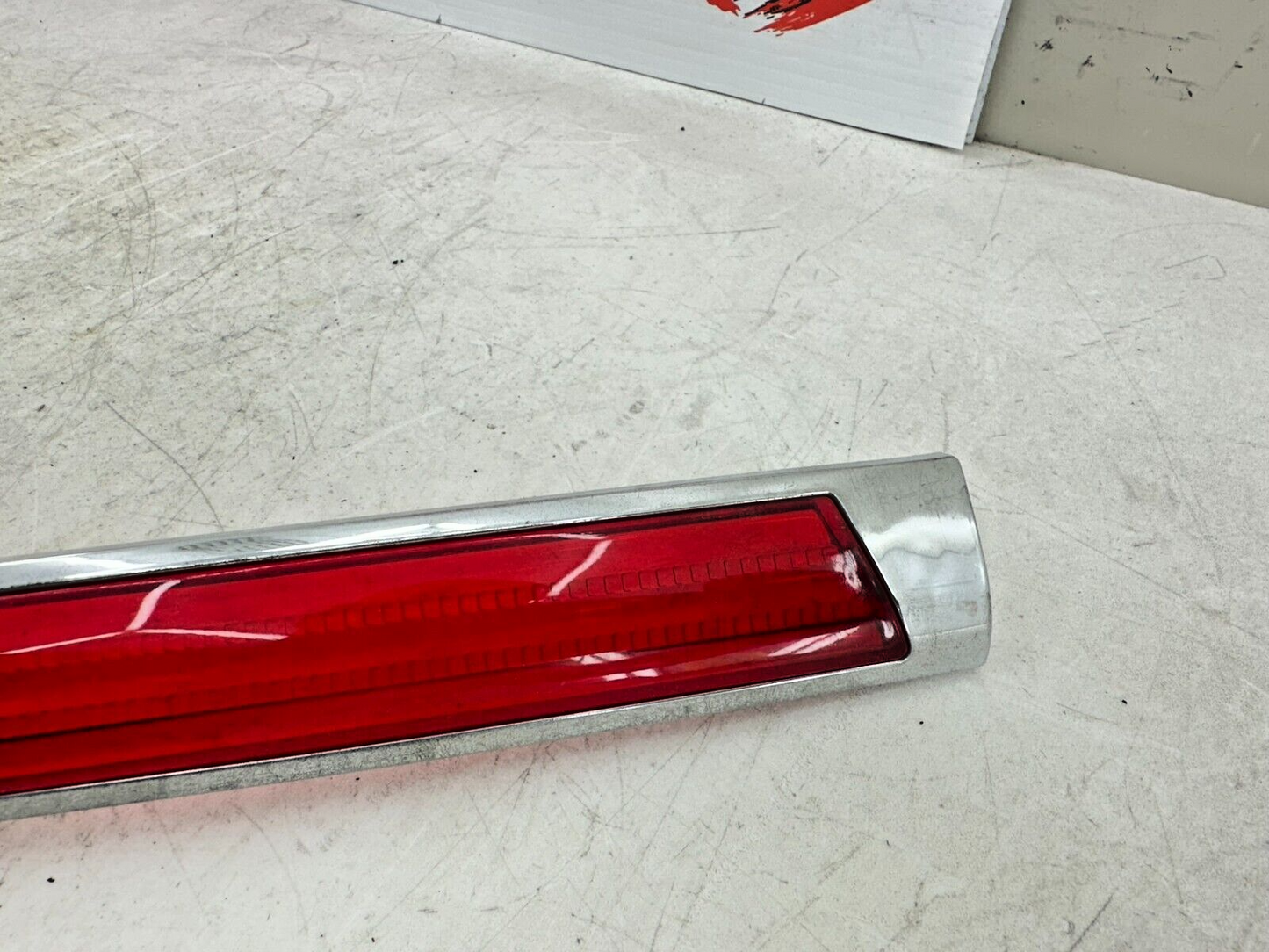 2004 Honda Goldwing GL1800 Kuryakyn Saddlebag LED Light Cover Reflector