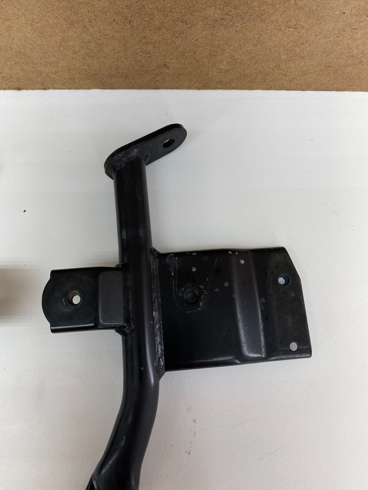 2005 YAMAHA ROYAL STAR 1300 XVZ1300CT Tour Deluxe Saddlebag Mounting Bracket