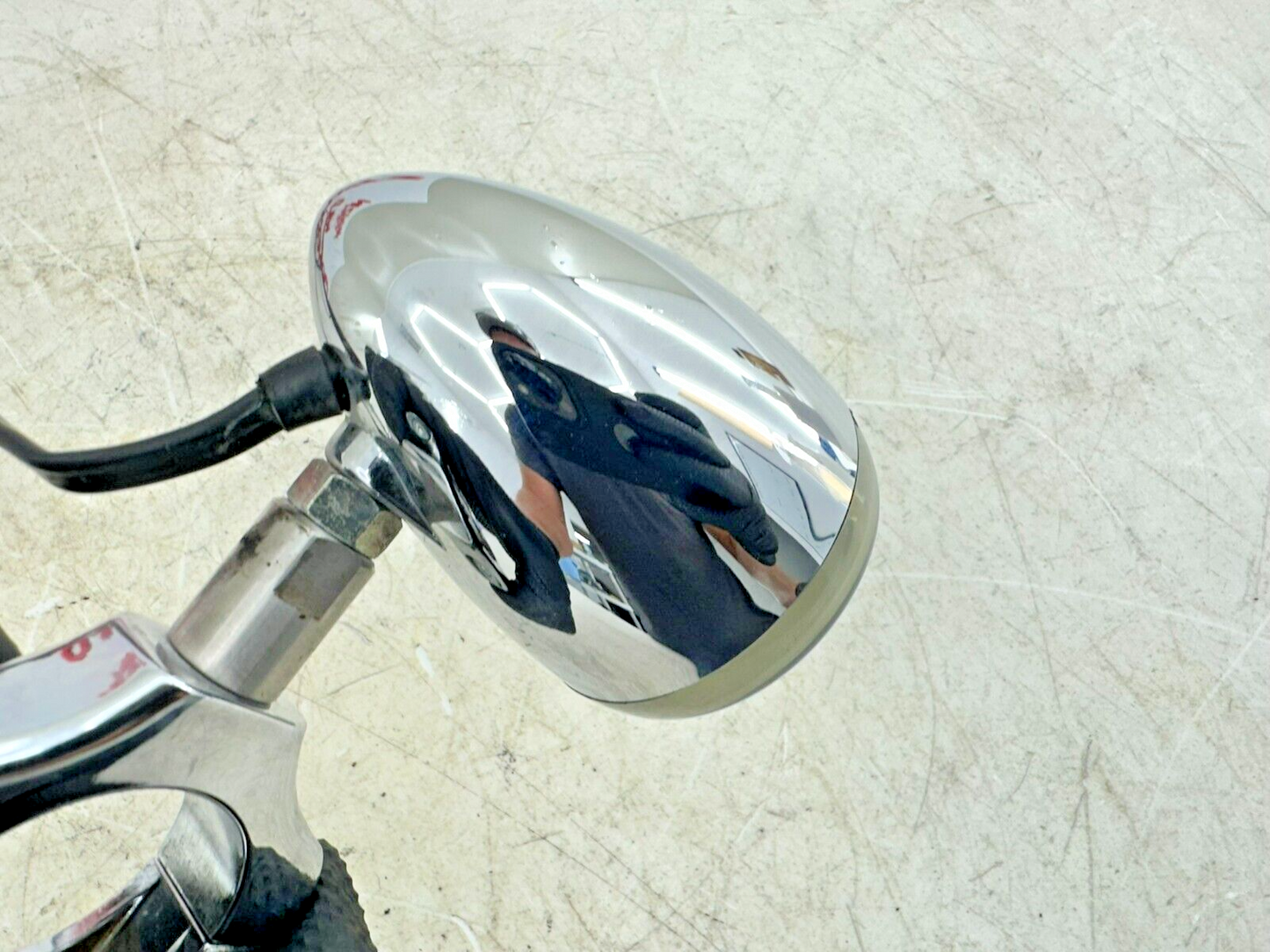 2002 HARLEY DYNA LOW RIDER 41mm Fork Mounted Turn Signals W/ LED Bulb