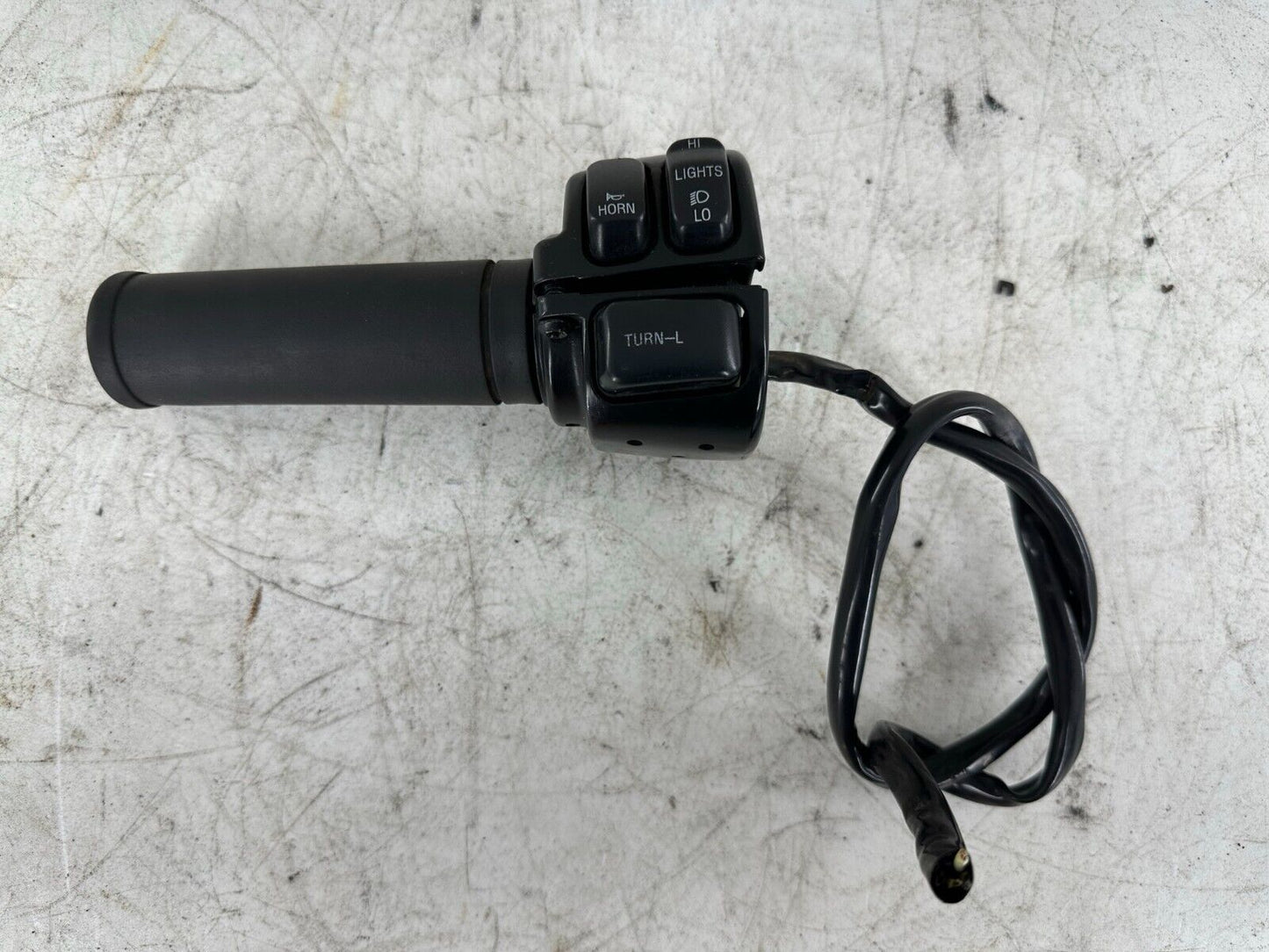 1999 HARLEY DAVIDSON DYNA LEFT HAND CONTROLS SWITCH HOUSING BUTTONS SOFTAIL SPOR