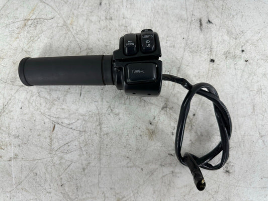 1999 HARLEY DAVIDSON DYNA LEFT HAND CONTROLS SWITCH HOUSING BUTTONS SOFTAIL SPOR