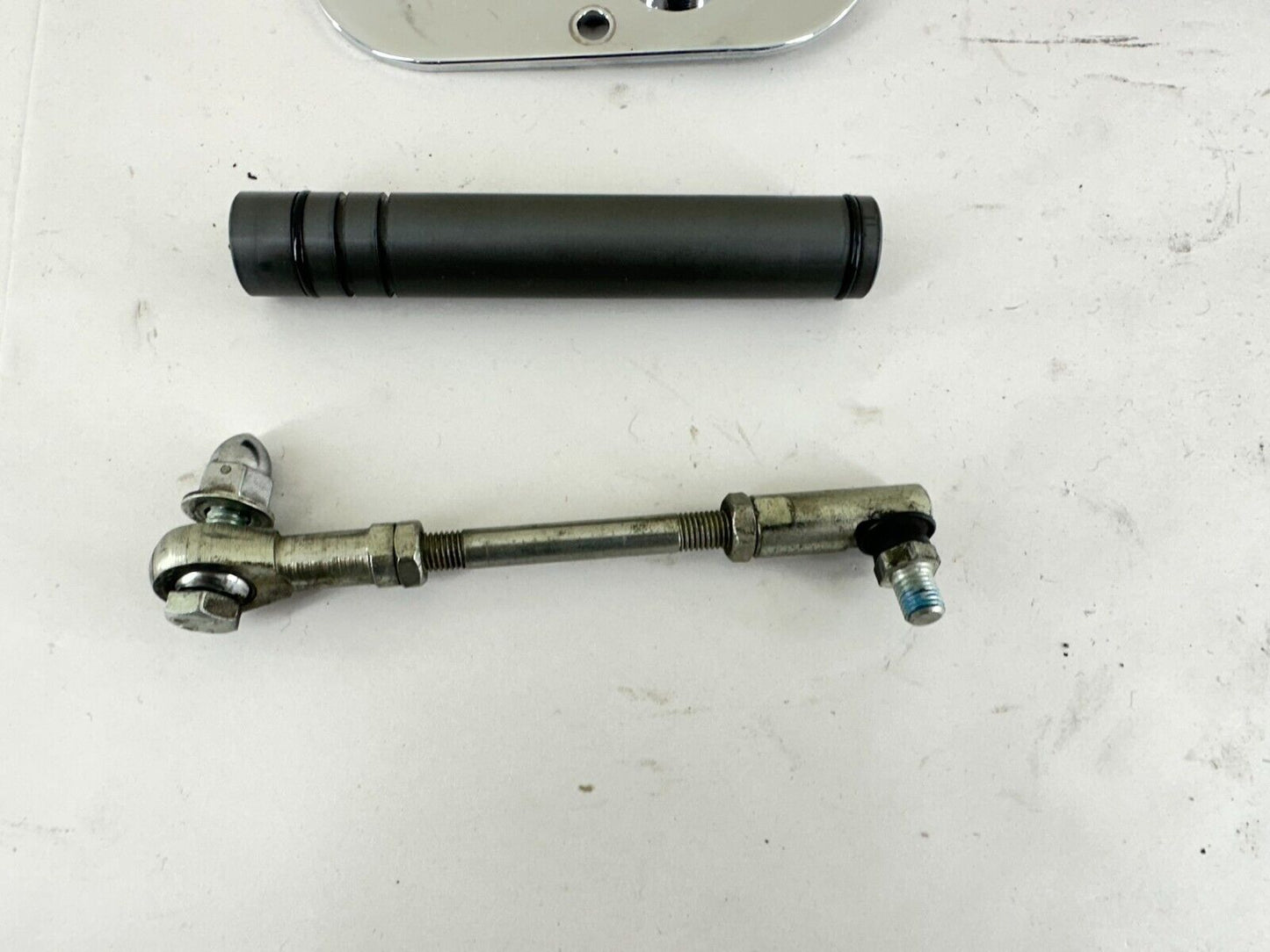 1996 HARLEY DAVIDSON DYNA MID CONTROL LEFT SIDE SHIFT LINKAGE PRIMARY HOLE