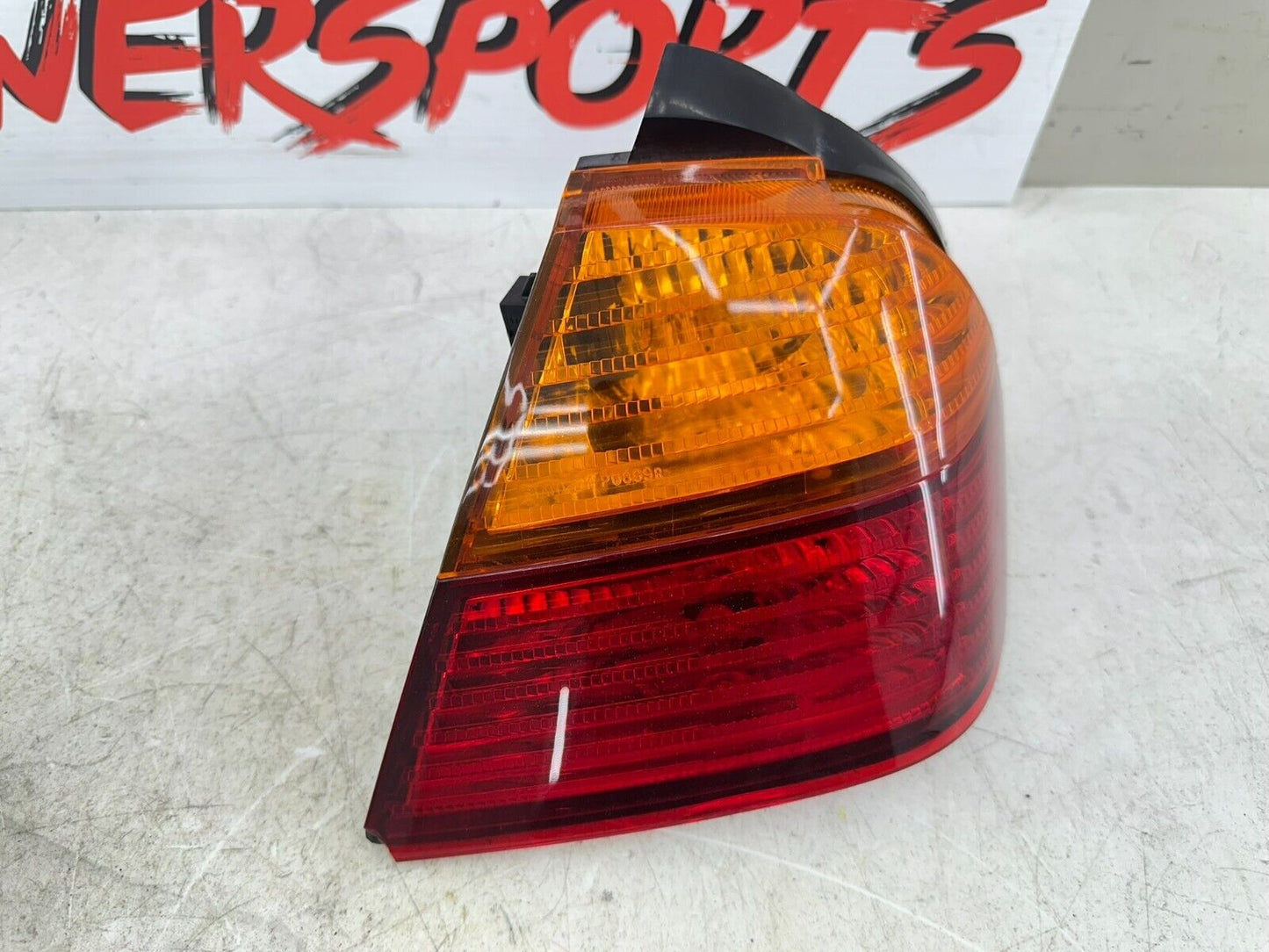 2004 Honda Goldwing GL1800 Lower Saddlebag Corner Brake Turn Signal Light