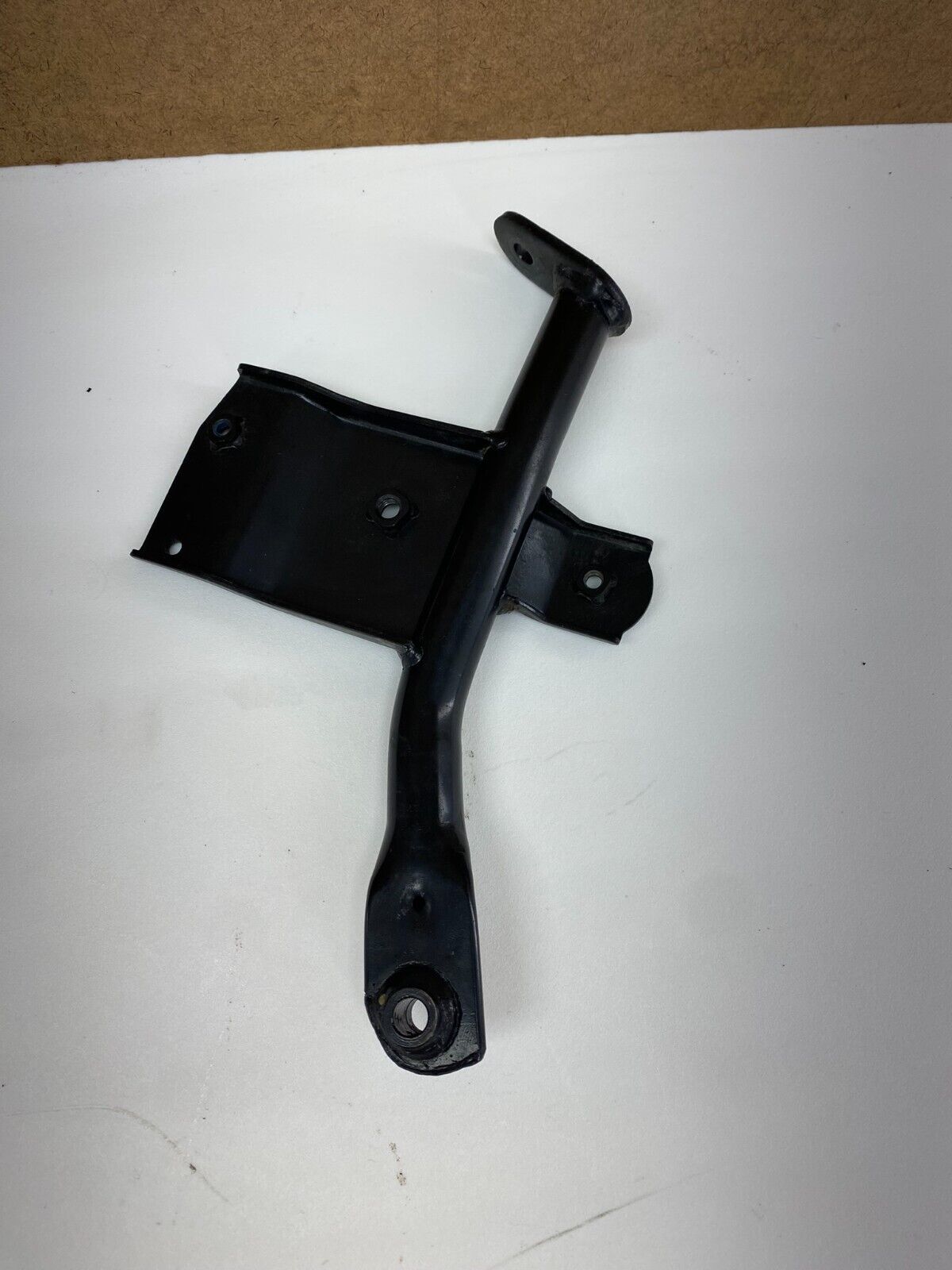 2005 YAMAHA ROYAL STAR 1300 XVZ1300CT Tour Deluxe Saddlebag Mounting Bracket