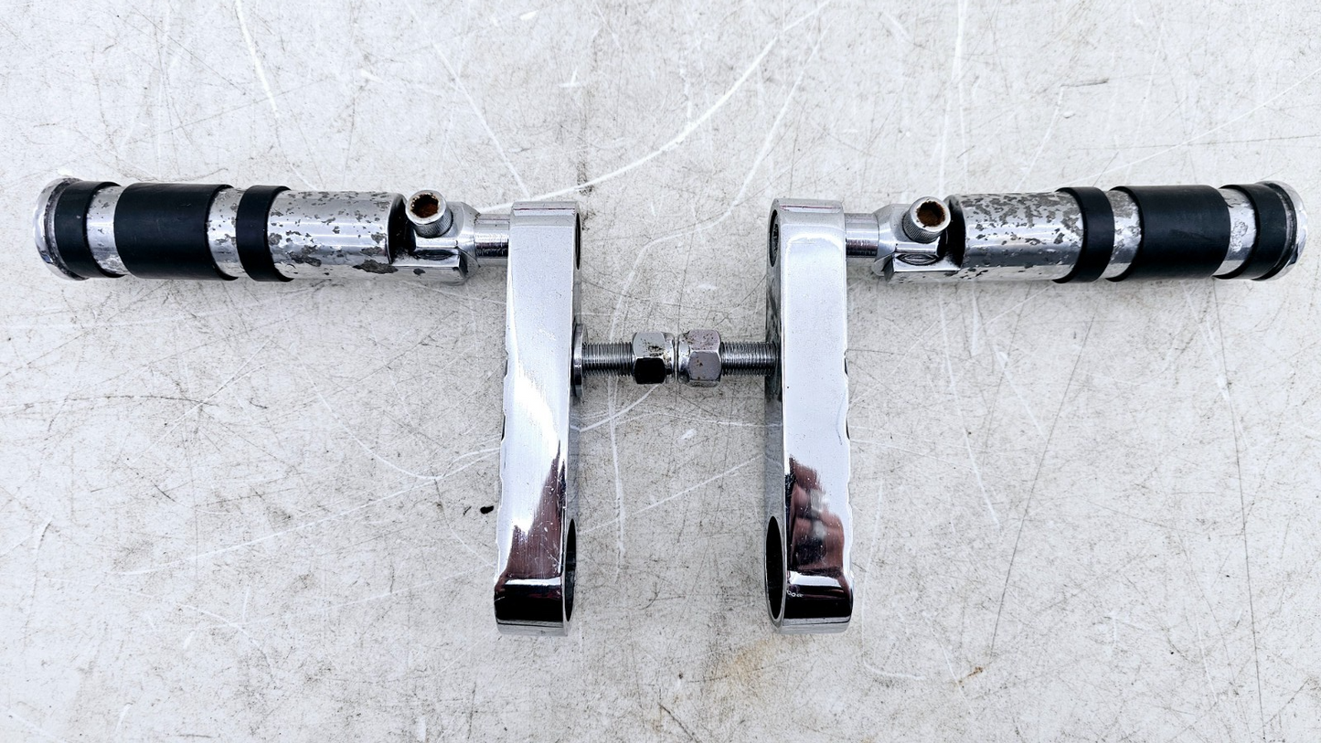 1988 HARLEY SOFTAIL Passenger Chrome Left Right Footpegs Footrest Bracket