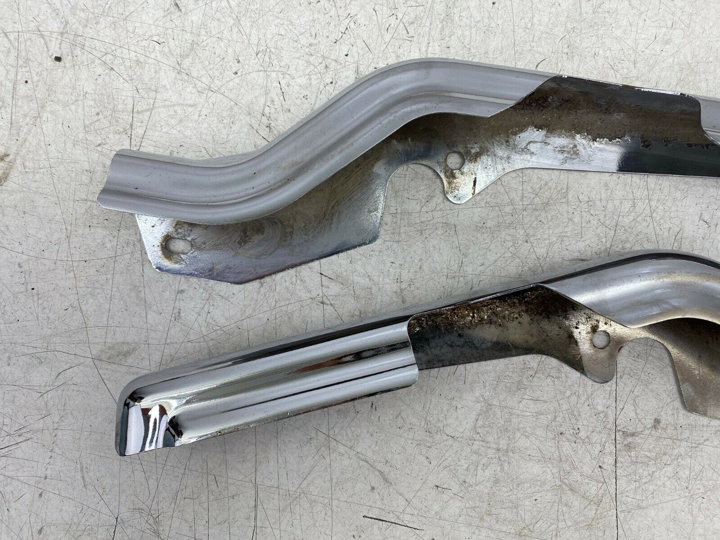 2003 HARLEY DAVIDSON FLH Electra Glide Rear Fender Frame Strut Arm Bar Cover