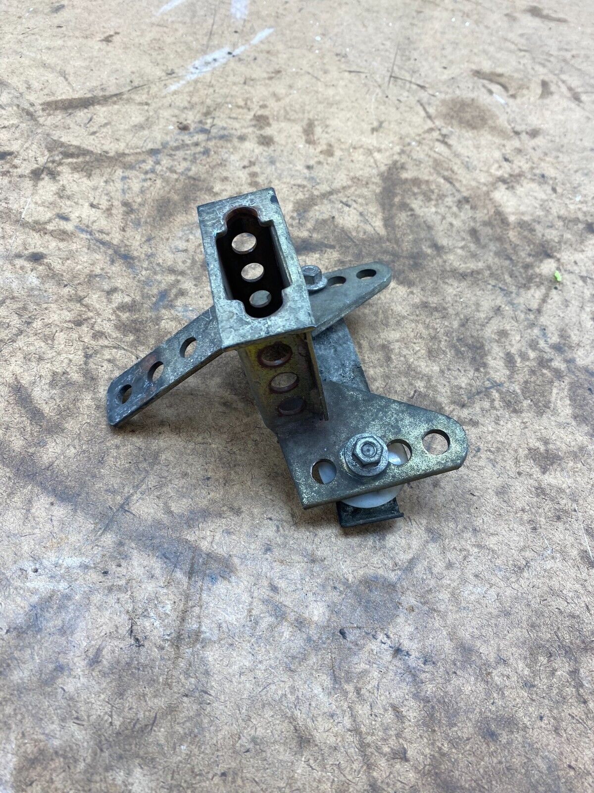 2001 HARLEY DAVIDSON FLH ELECTRA GLIDE Driver Backrest Mounting Bracket Stay