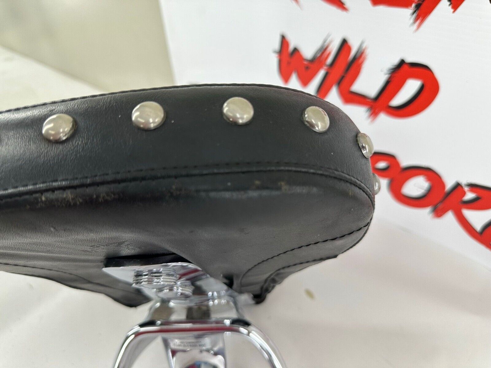 2005 HARLEY DAVIDSON SOFTAIL DEUCE Passenger Backrest W/ Luggage Rack OEM