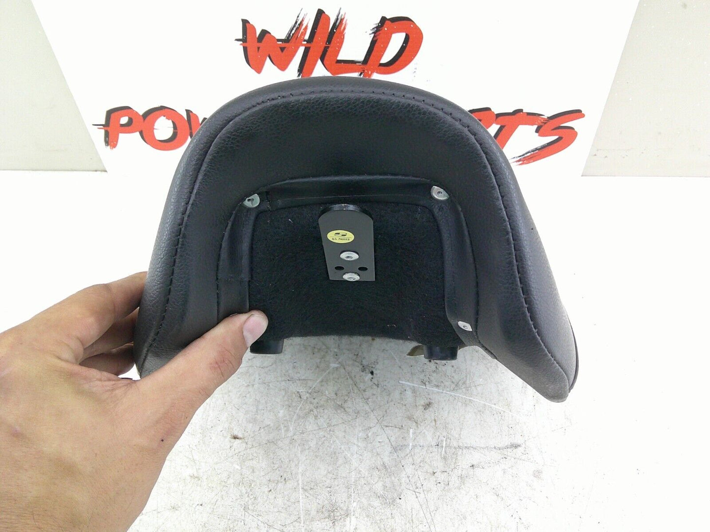2006 up HARLEY DAVIDSON DYNA Saddlemen Solo Seat Saddle 806-04-0021