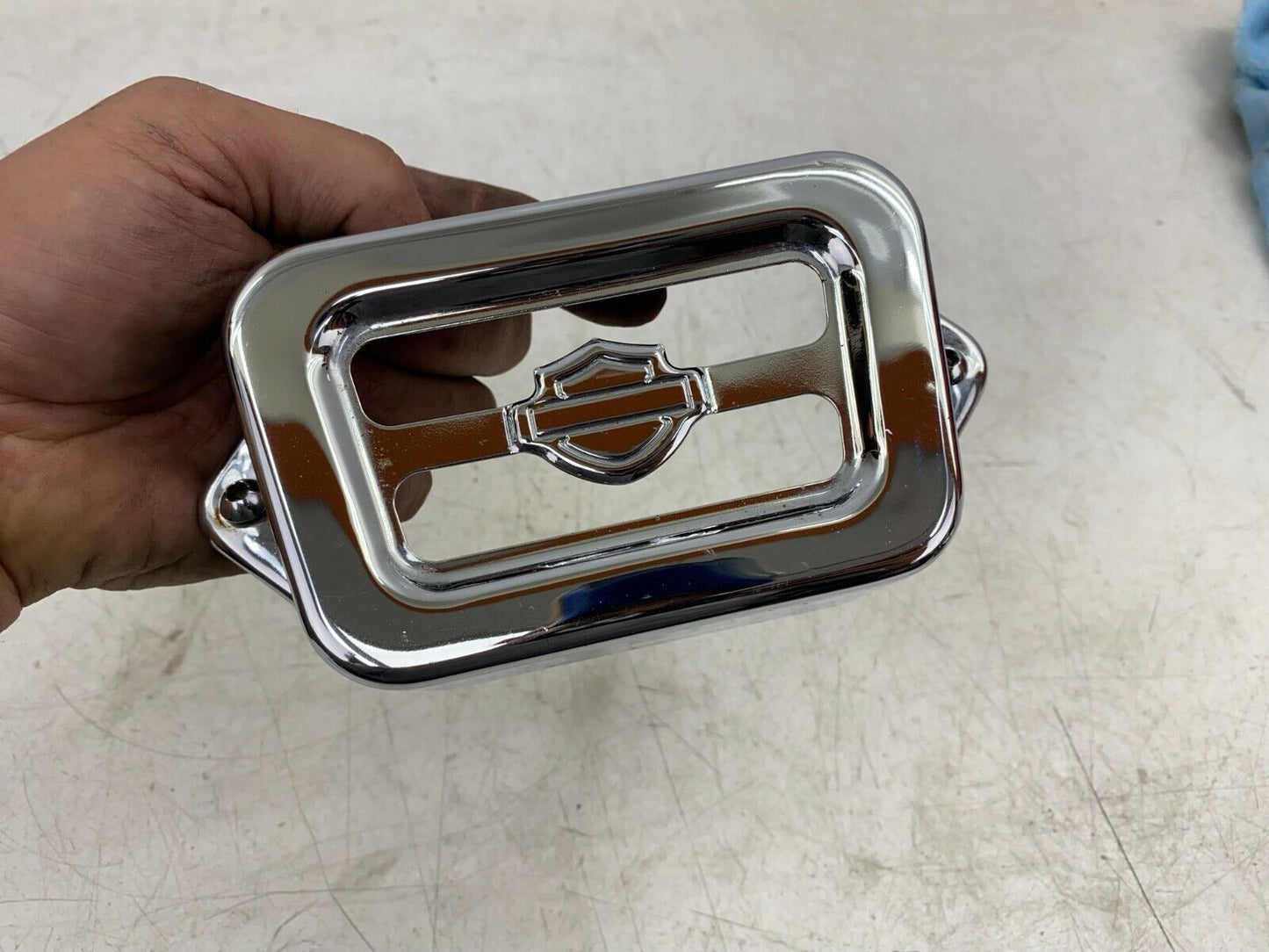 2003 HARLEY DAVIDSON FLH Electra Glide Voltage Regulator Chrome Cover Guard