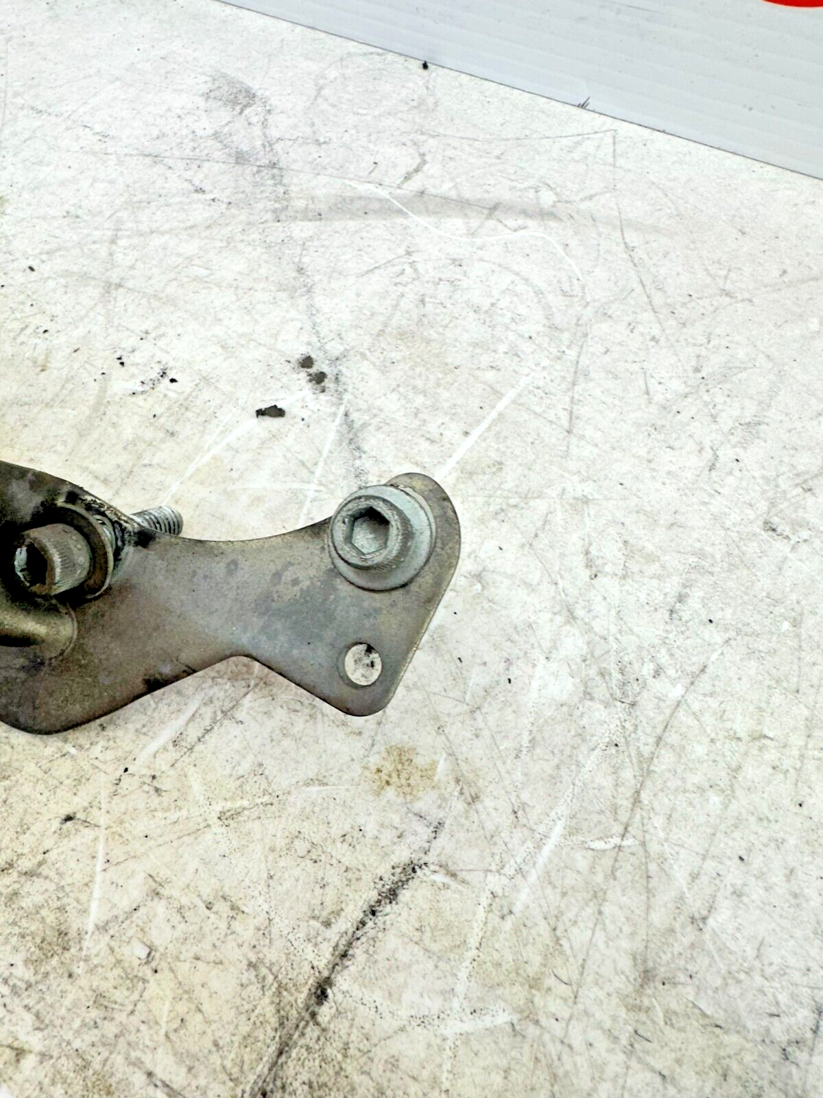 2003 HARLEY ELECTRA GLIDE classic OEM HD Transmission Exhaust Mounting Bracket