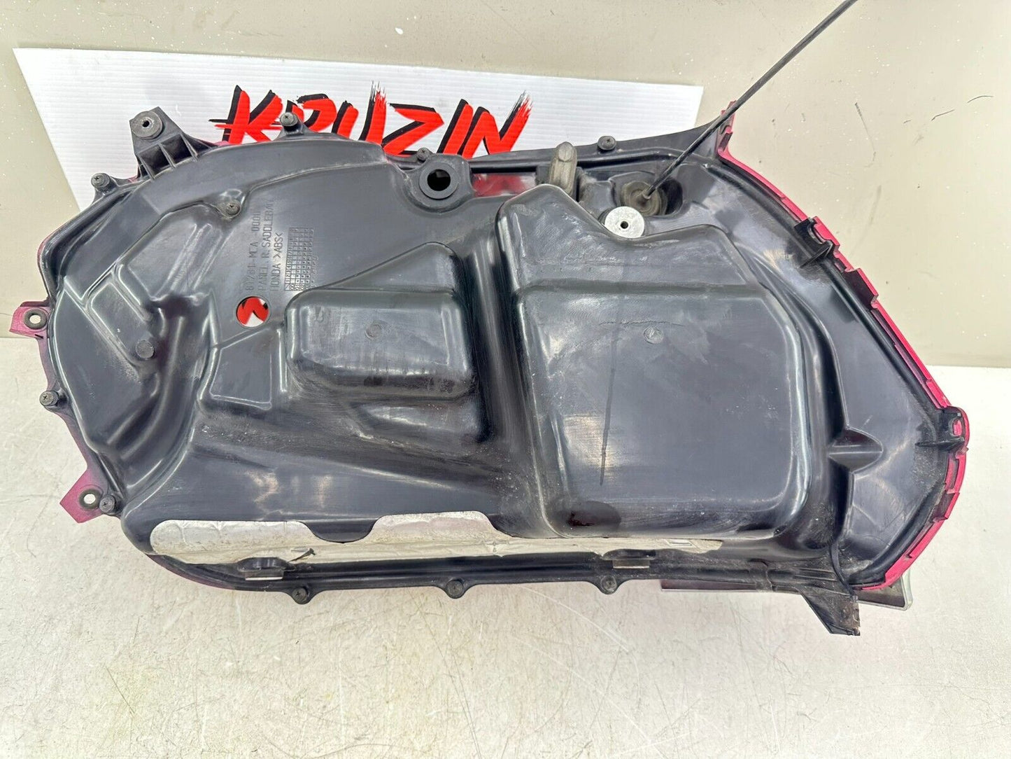 2004 Honda Goldwing GL1800 Right Inner Saddlebag Housing Case Panel