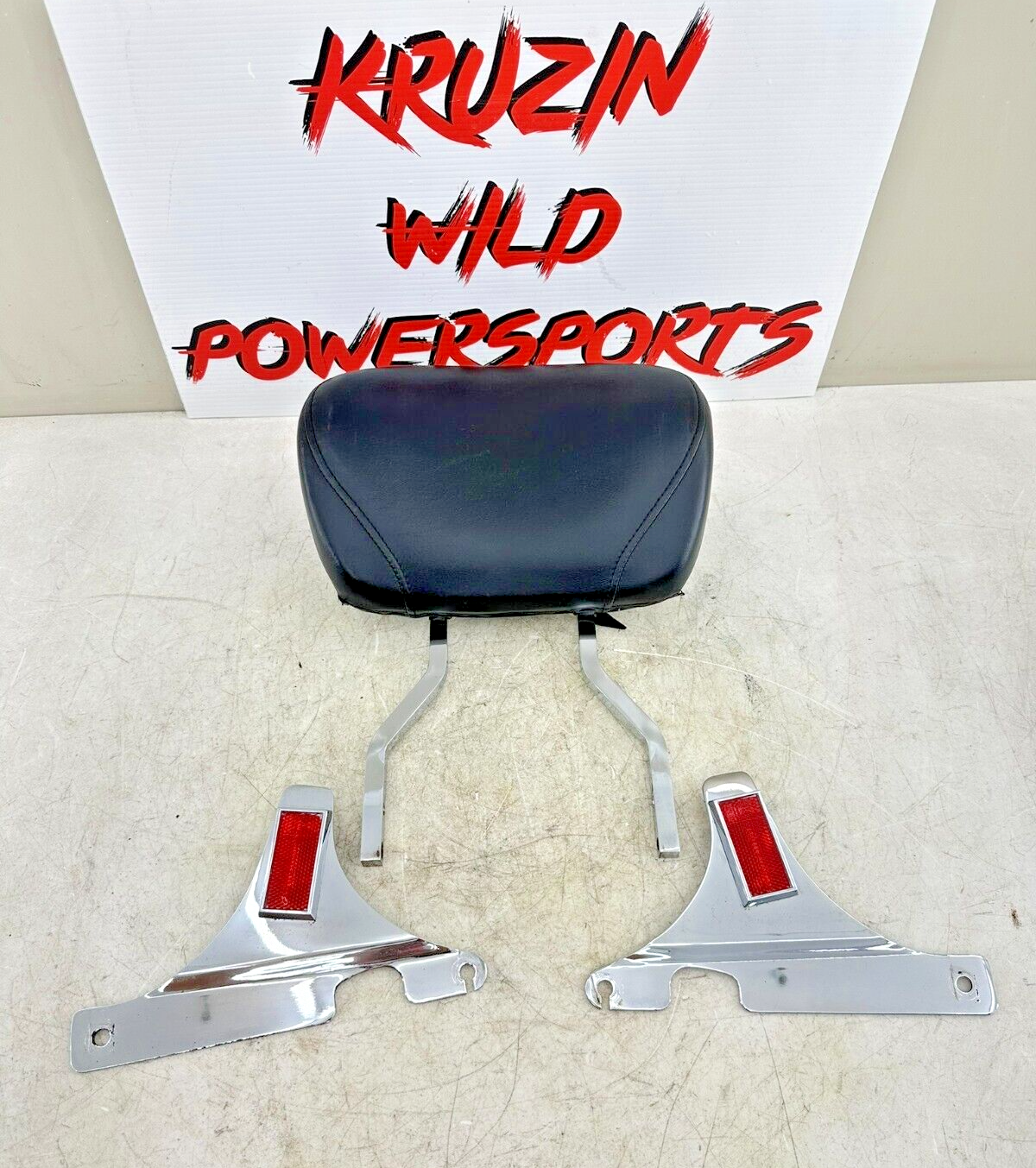 1995 HARLEY SOFTAIL Passenger Backrest Sissy Bar W/Pad