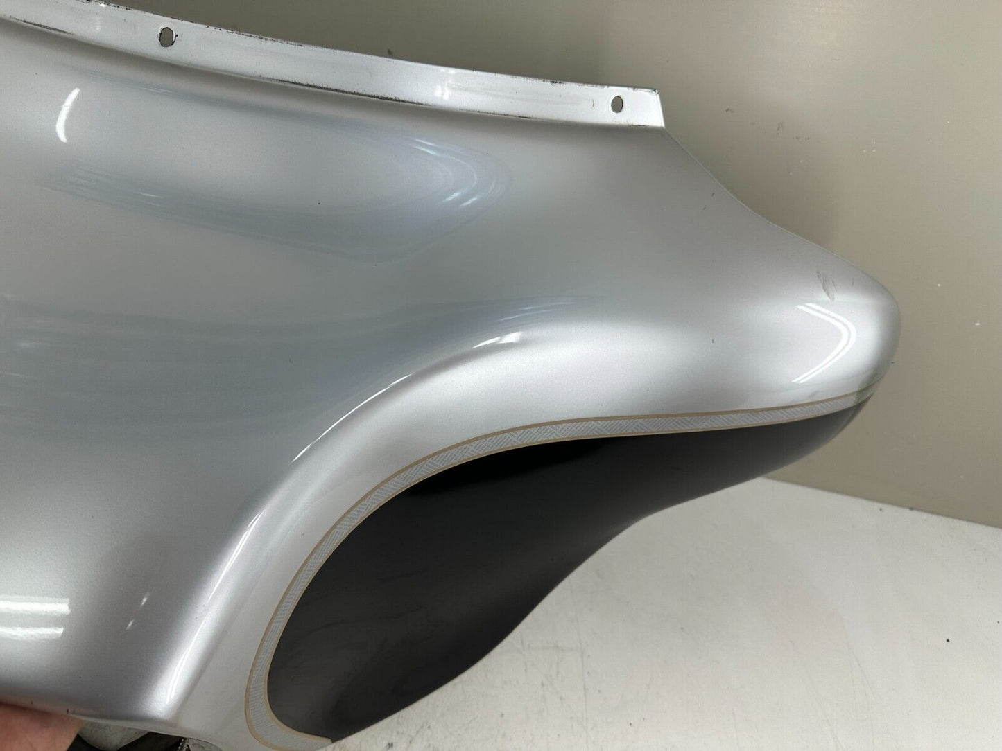 2003 HARLEY FLH ELECTRA GLIDE 100TH ANNIVERSARY Batwing Upper Main Fairing Cowl