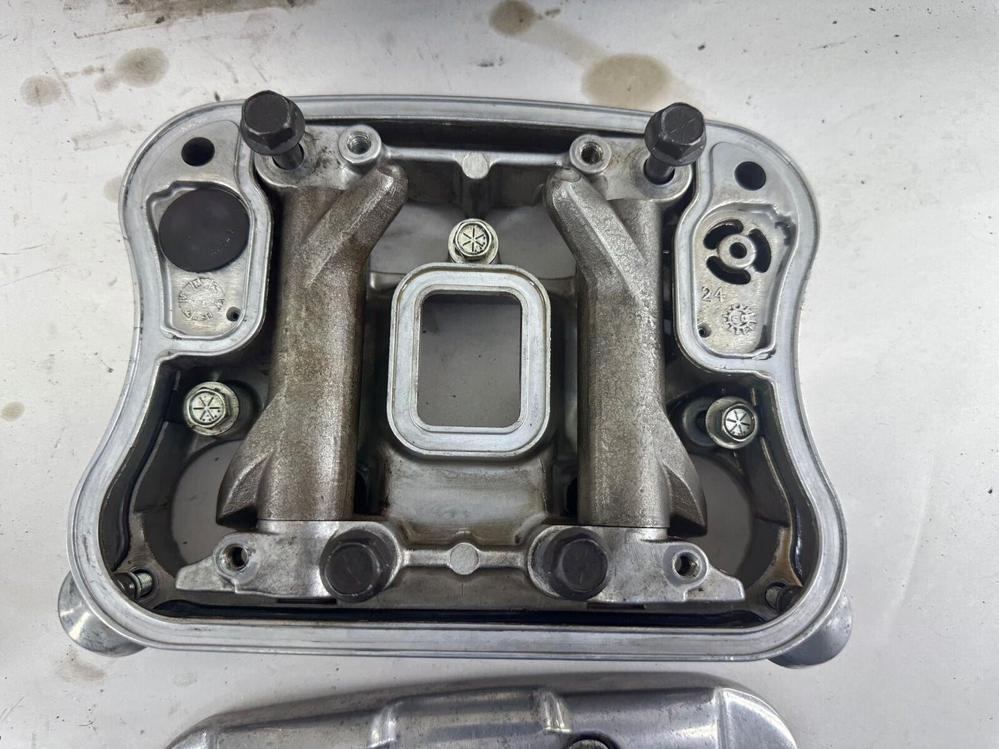 2003 Harley Davidson Sportster Front Rear Cylinder Heads + Rocker Box