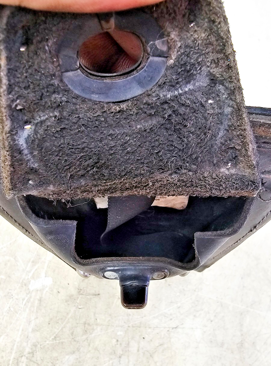 1993 HARLEY SOFTAIL Leather Fuel Tank Filler Panel Pouch Console