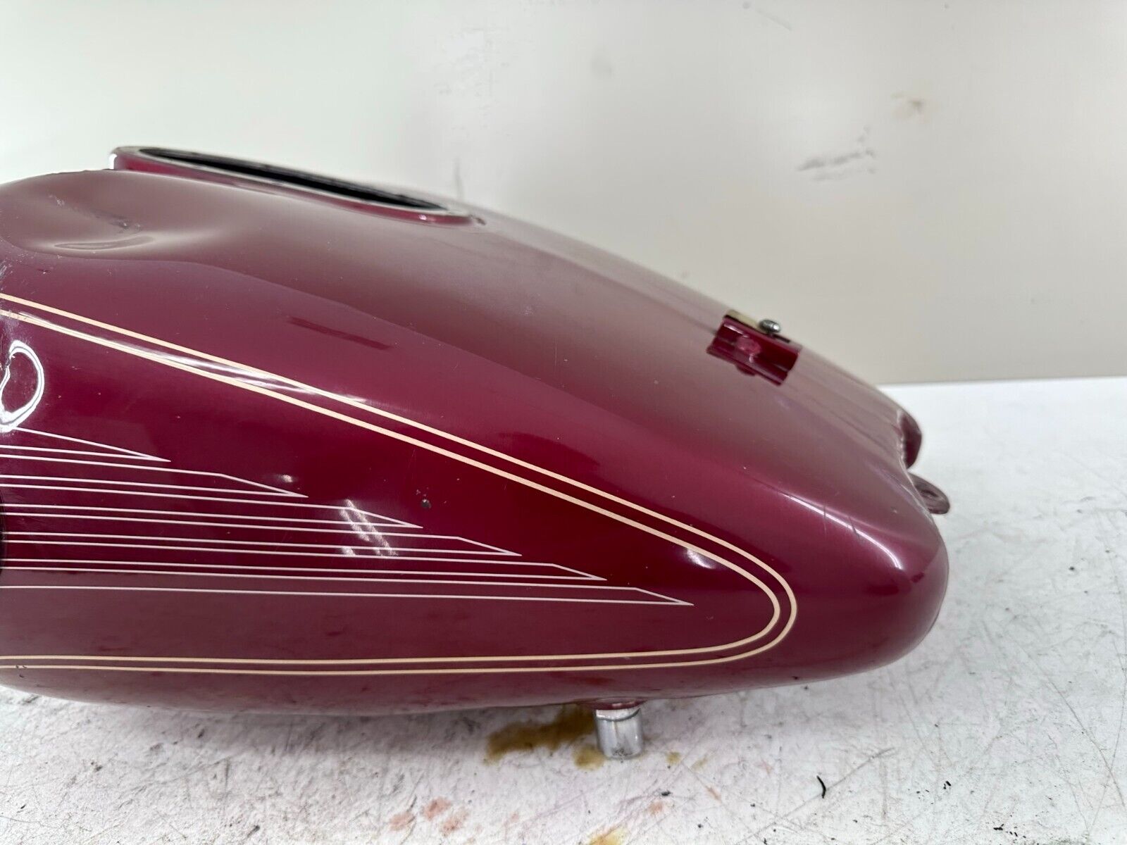 2004 HARLEY FLH ELECTRA GLIDE Gas Tank Red OEM HD