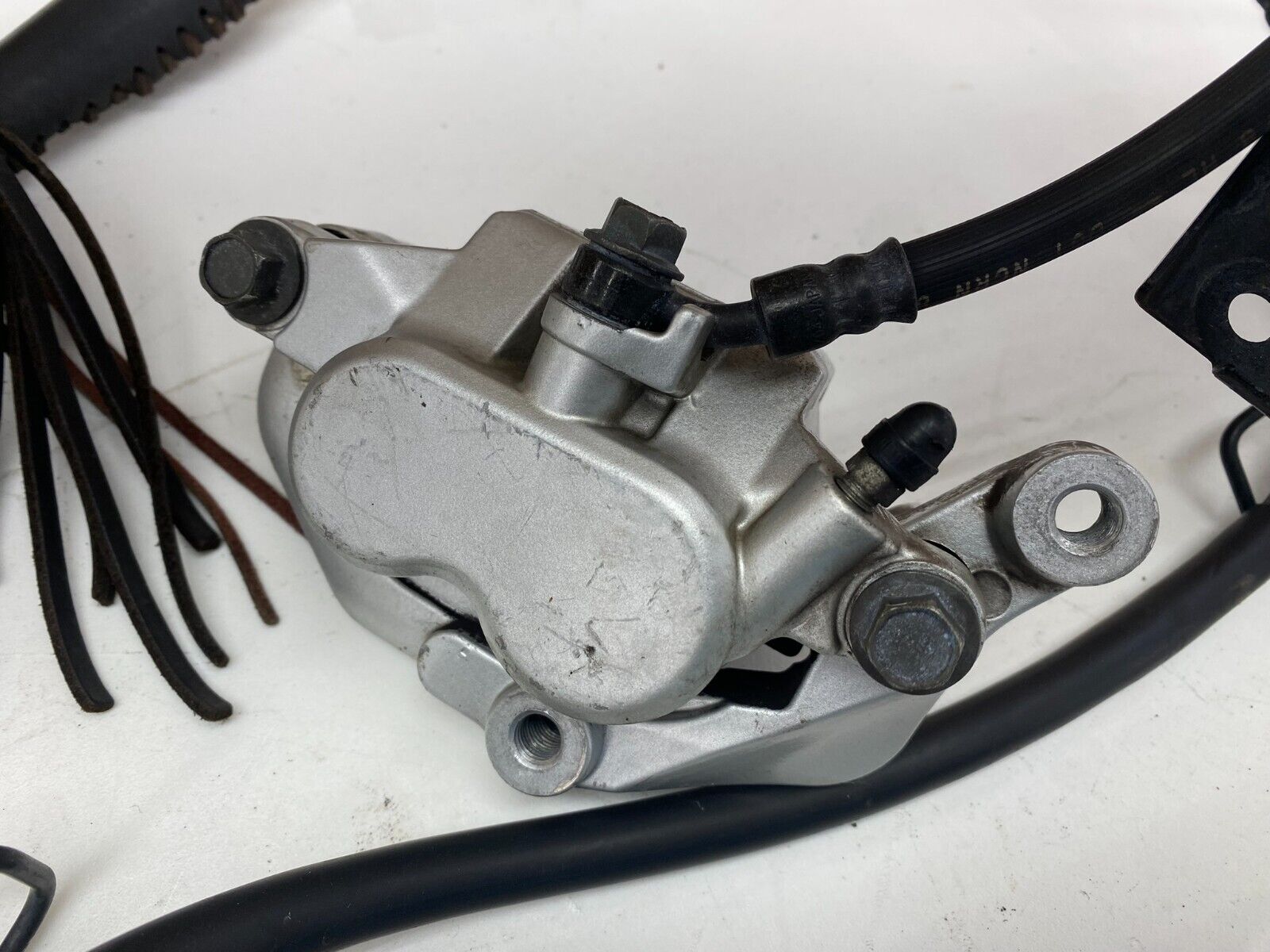 2005 YAMAHA ROYAL STAR 1300 Tour Deluxe Front Brake Master Cylinder Caliper Hose