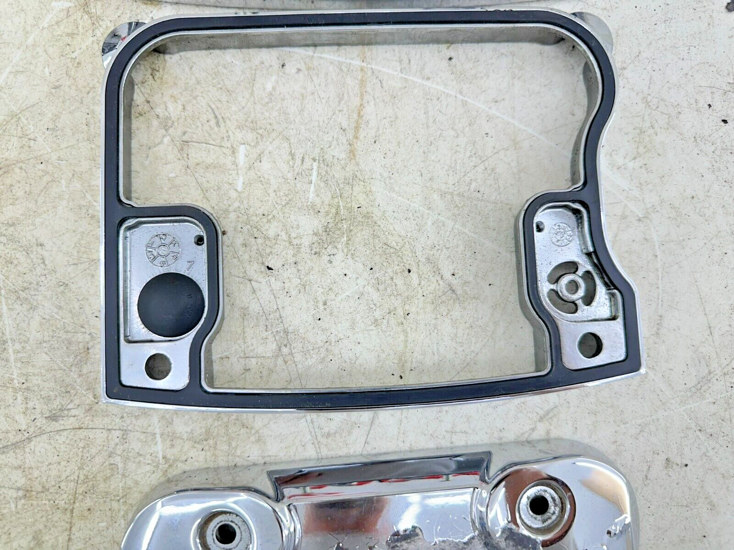 1997 HARLEY DYNA OEM HD Rocker Boxes + Valve Cover Case 17507-92A