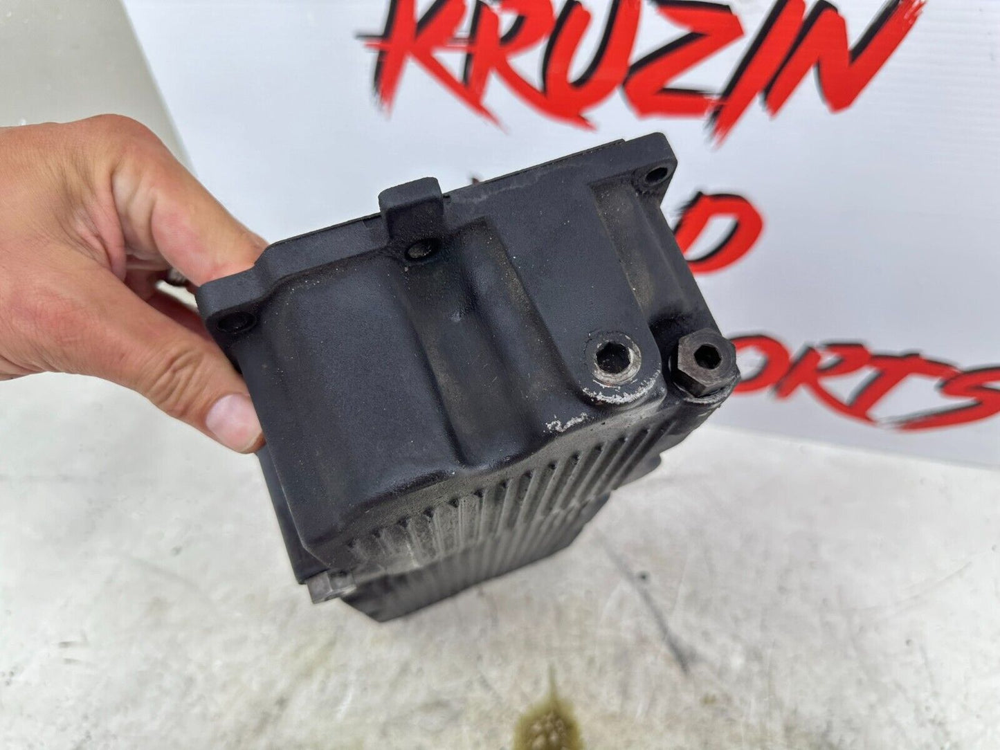2003 HARLEY ELECTRA GLIDE classic Transmission Bottom Case Oil Pan + Baffle