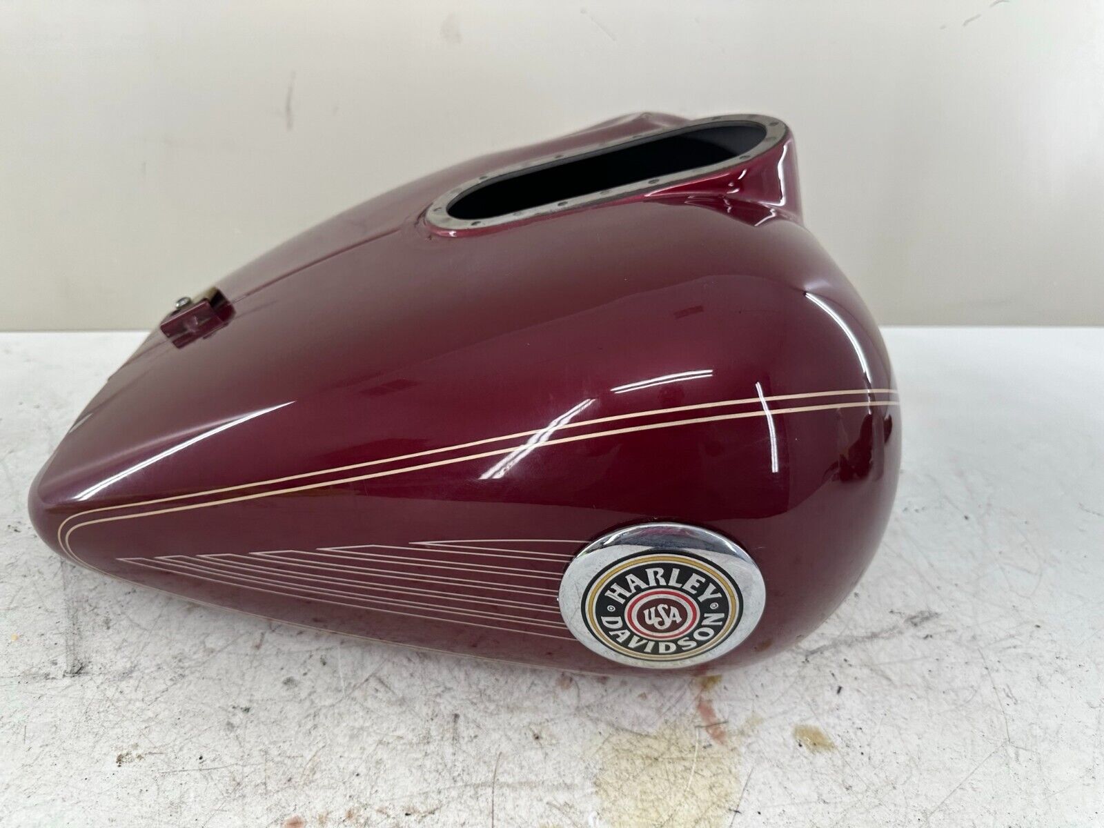 2004 HARLEY FLH ELECTRA GLIDE Gas Tank Red OEM HD