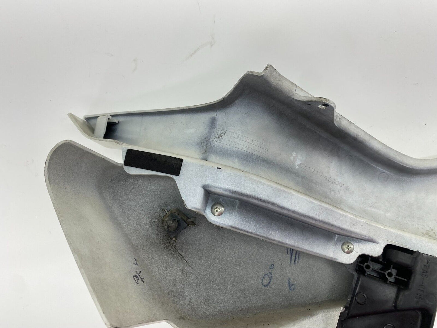 06-17 SUZUKI BOULEVARD M109R VZR1800 Right Side Cover Fairing Cowl