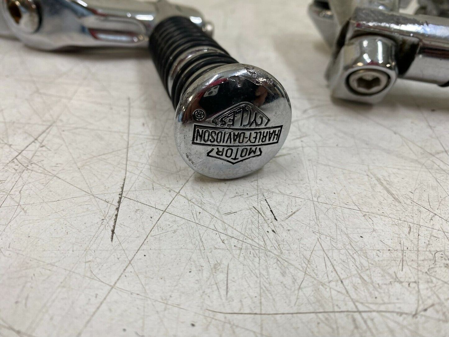 2012 Harley Davidson Softail Highway Crash Guard Foot Pegs Rest