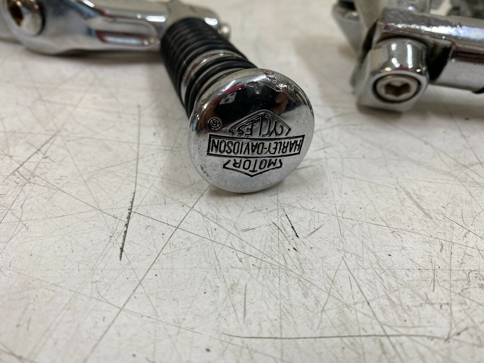 2012 Harley Davidson Softail Highway Crash Guard Foot Pegs Rest