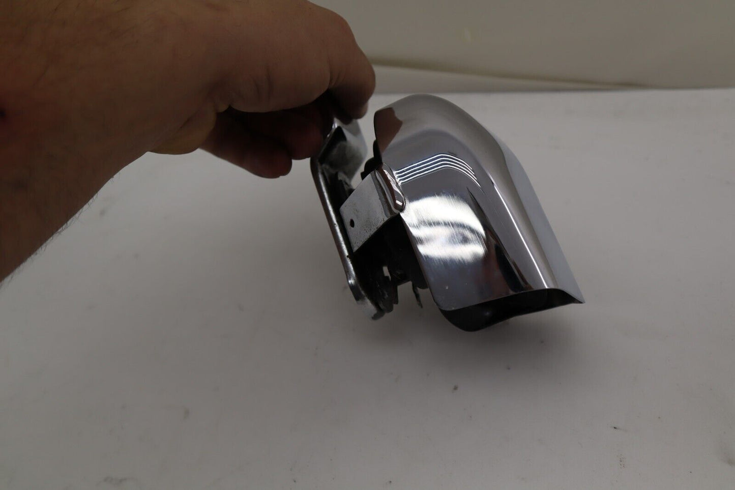2001 HARLEY DAVIDSON SOFTAIL Horn & Chrome Cover