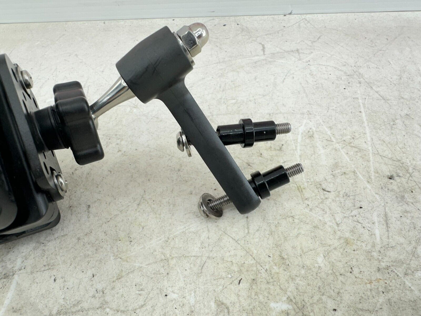 2004 Honda Goldwing GL1800 Kuryakyn Cell Phone Holder